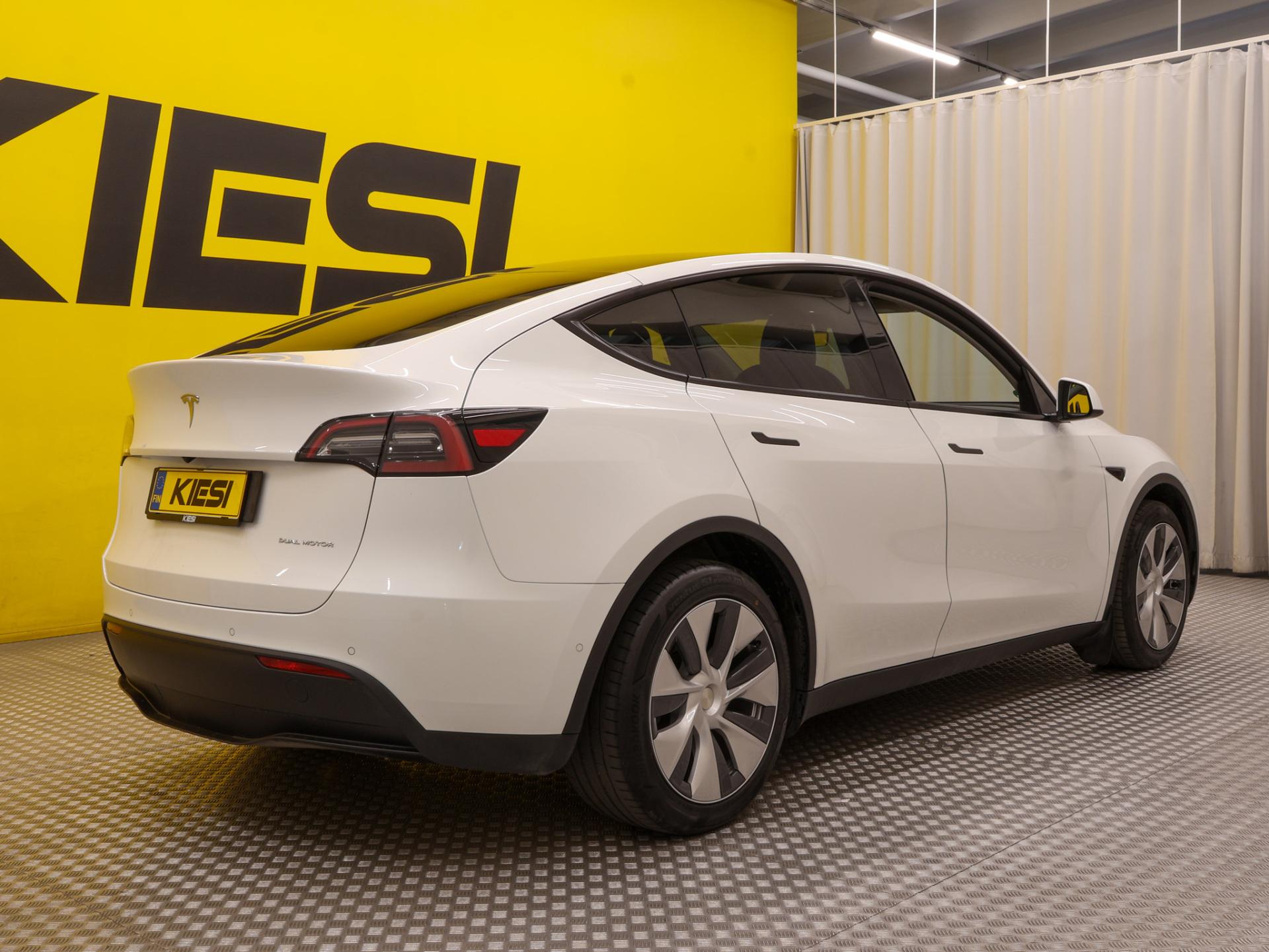 Pienoiskuva 2: 2022 Tesla Model Y