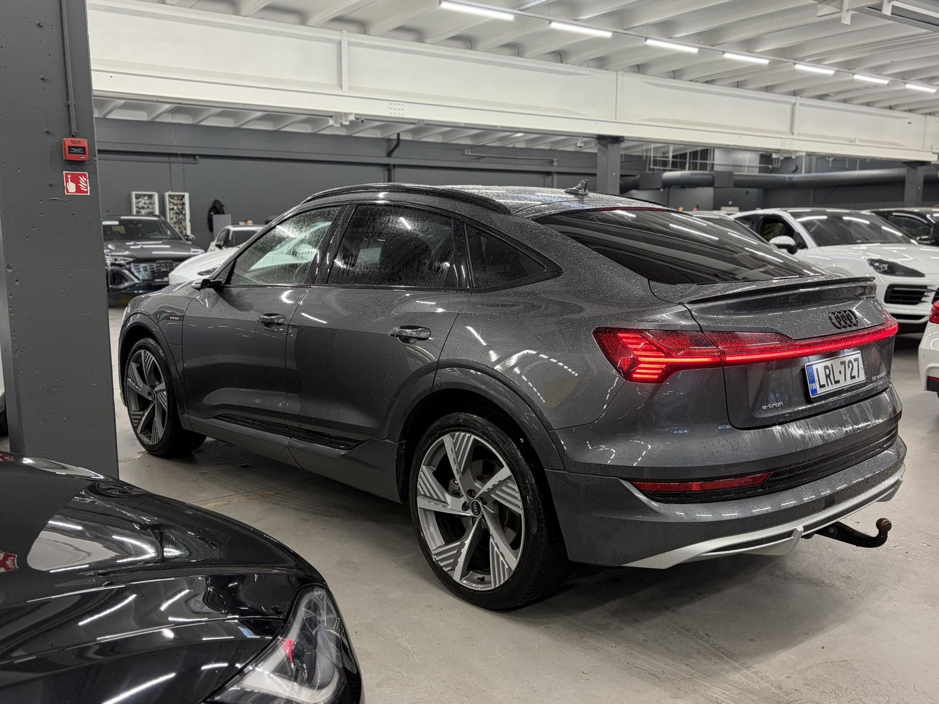 Näytä kaikki kuvat: 2021 Audi e-tron