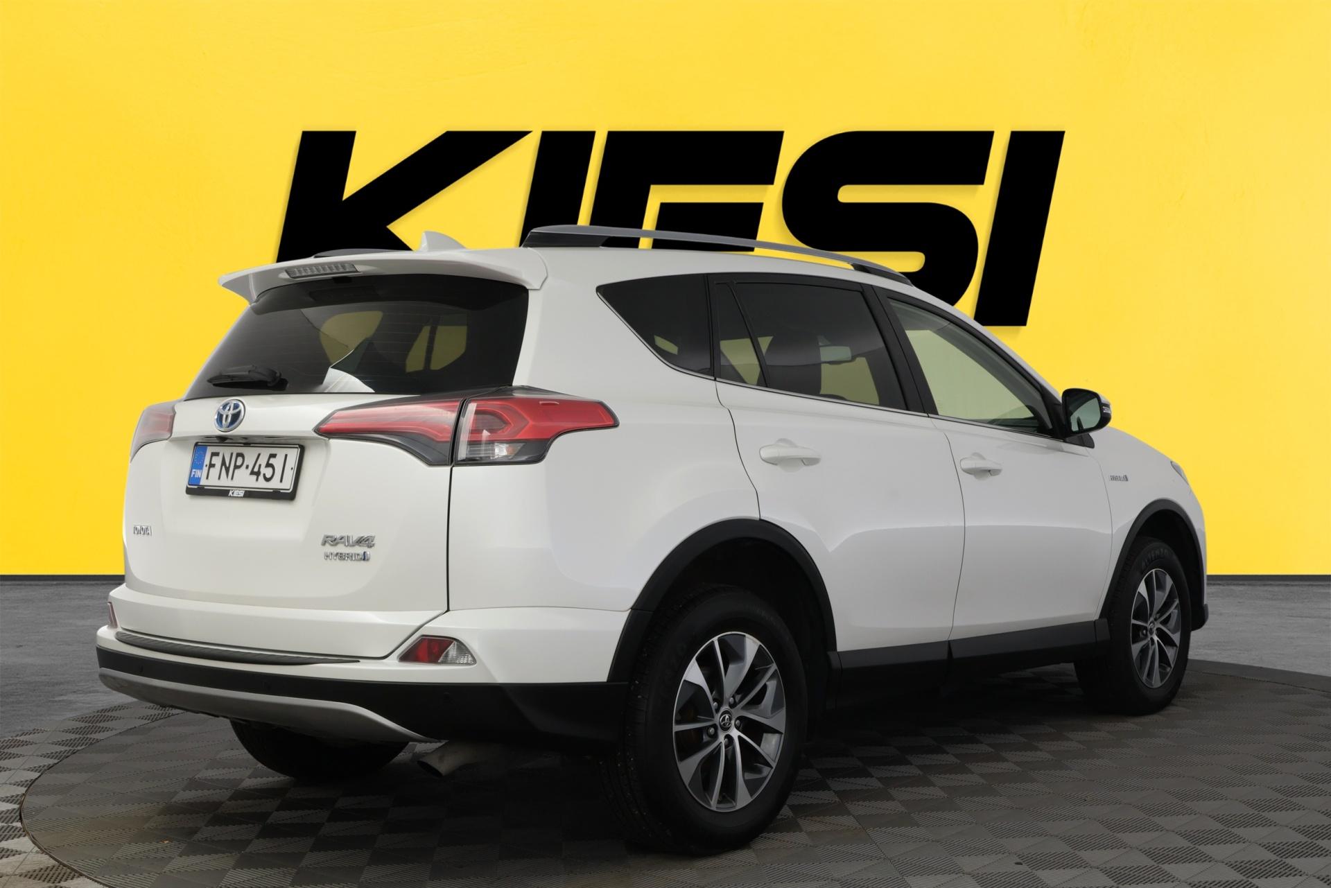 Näytä kaikki kuvat: 2018 Toyota RAV4
