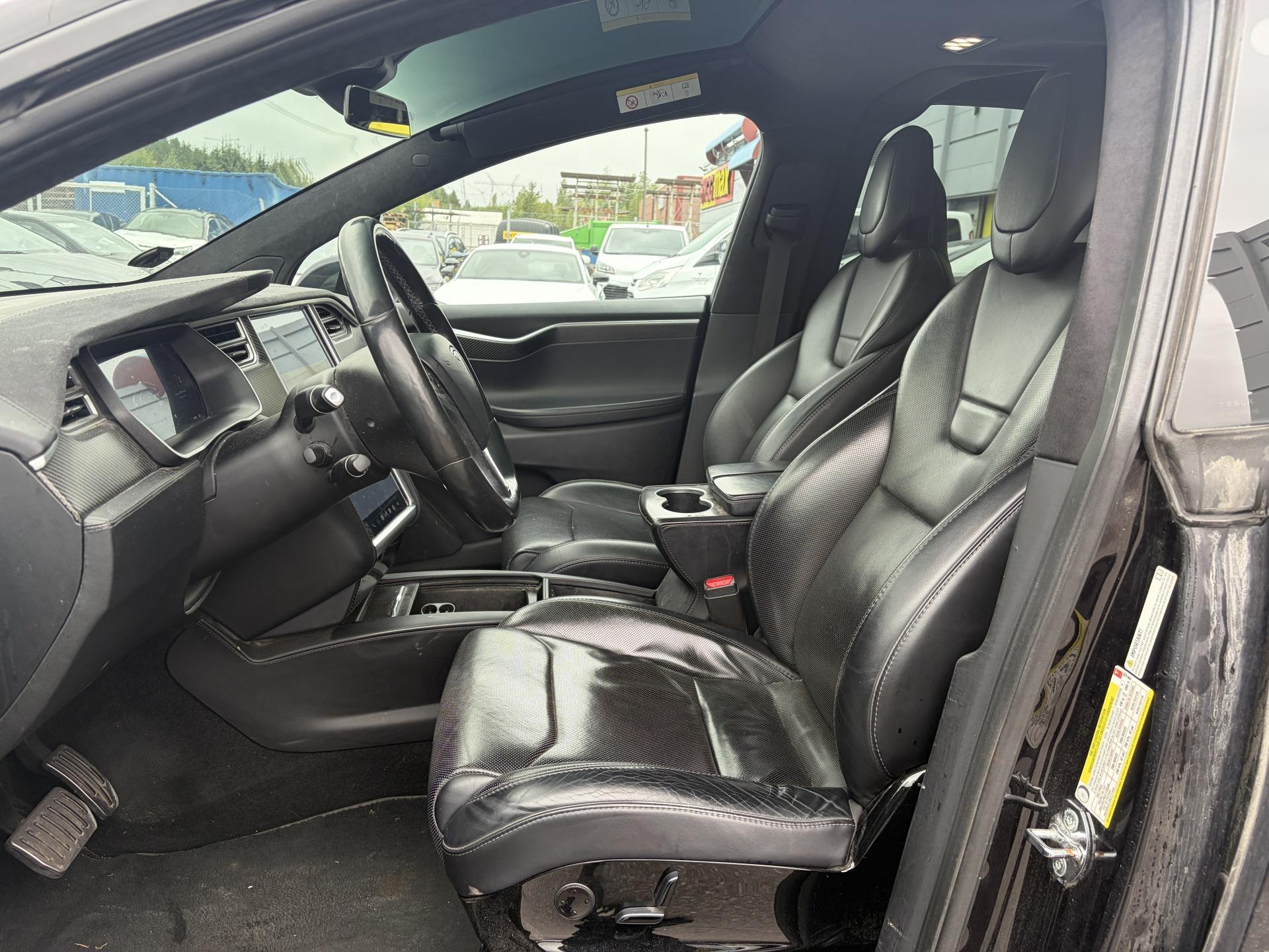 Tesla Model X 90 D 6-paikkainen 2017, photo 7/34