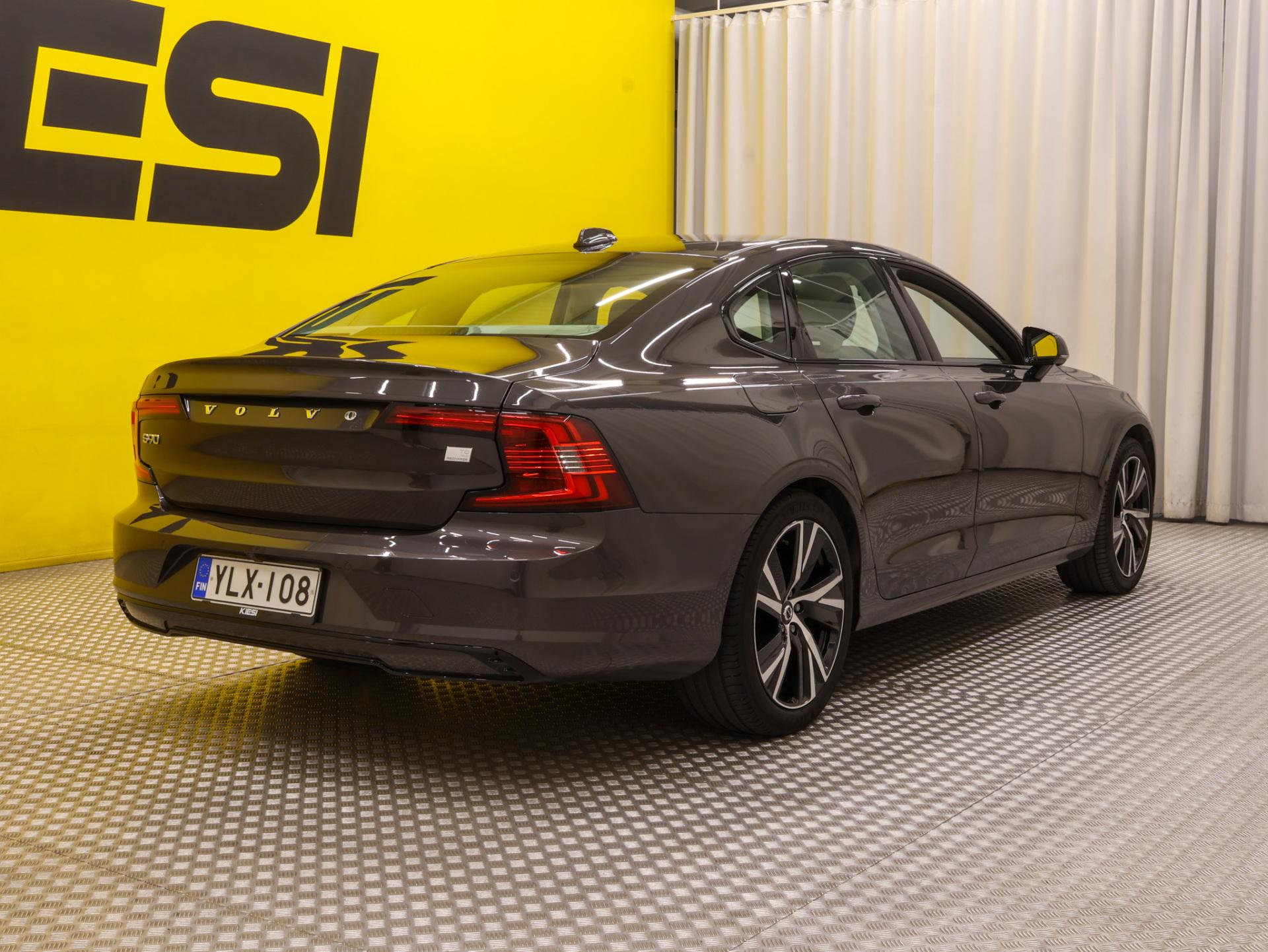 Volvo S90 2023, kuva 3/39