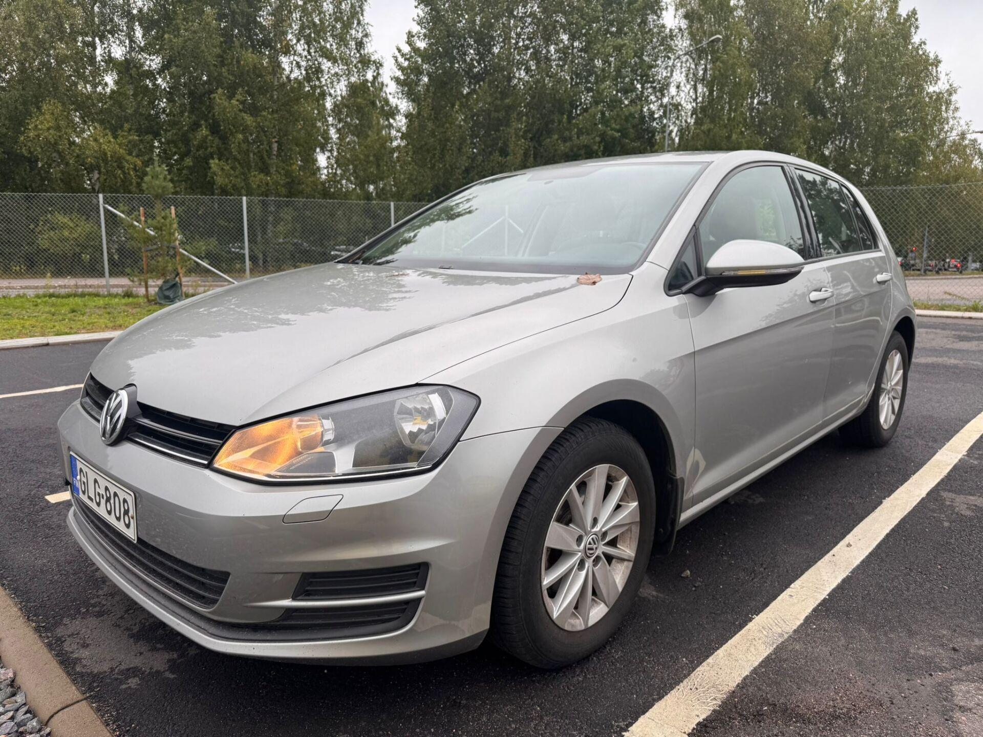 Pienoiskuva 3: 2015 Volkswagen Golf