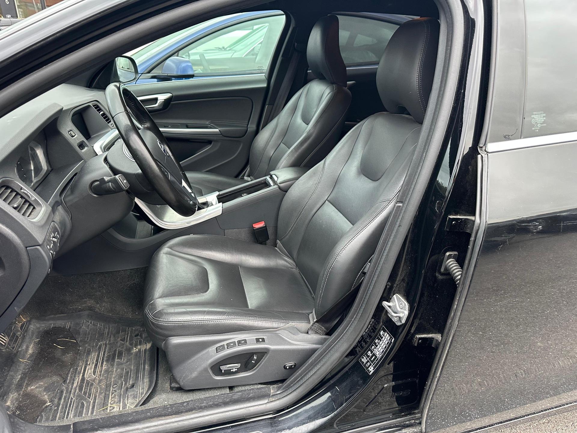 Näytä kaikki kuvat: 2018 Volvo V60
