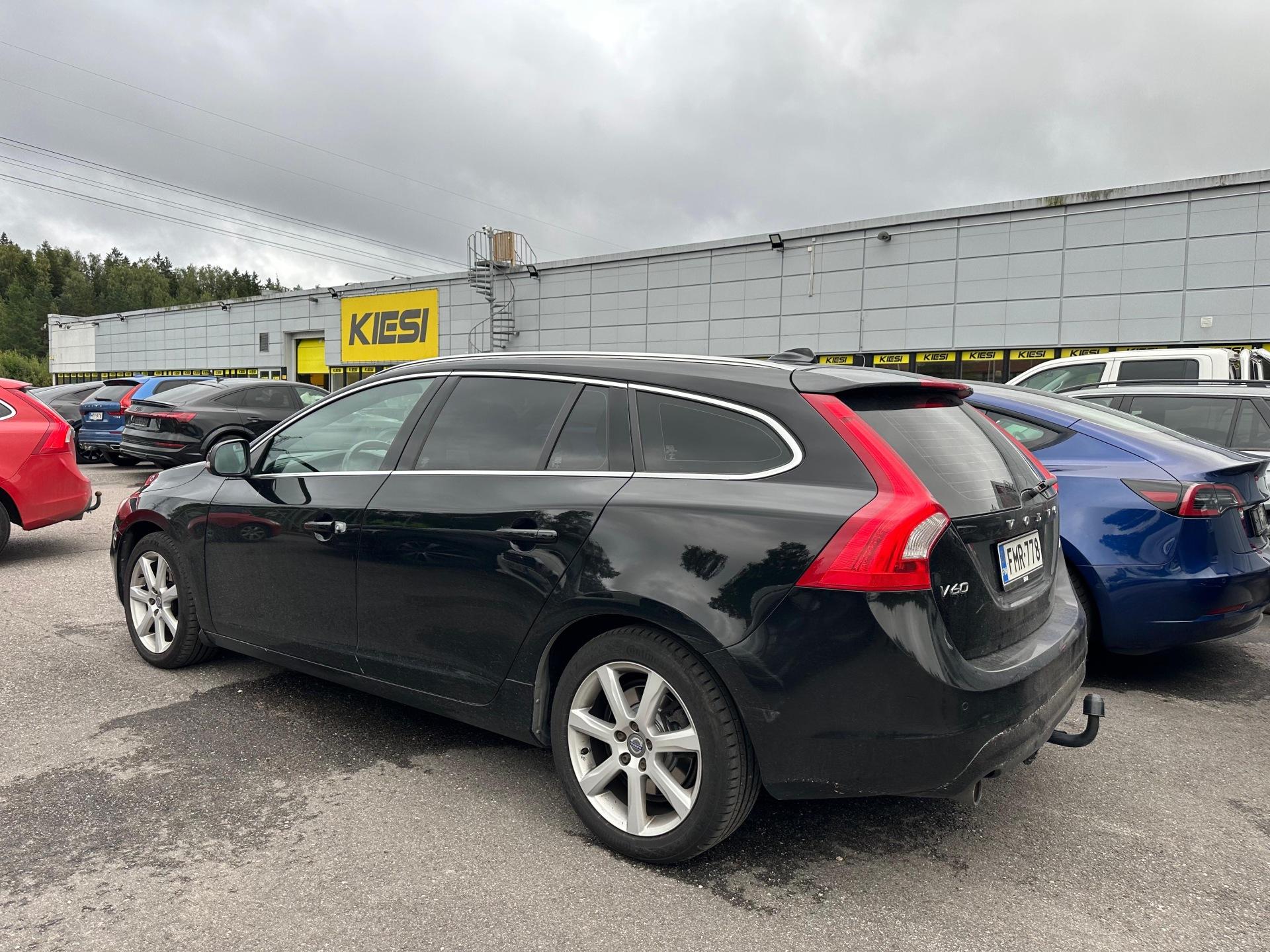 Pienoiskuva 3: 2018 Volvo V60