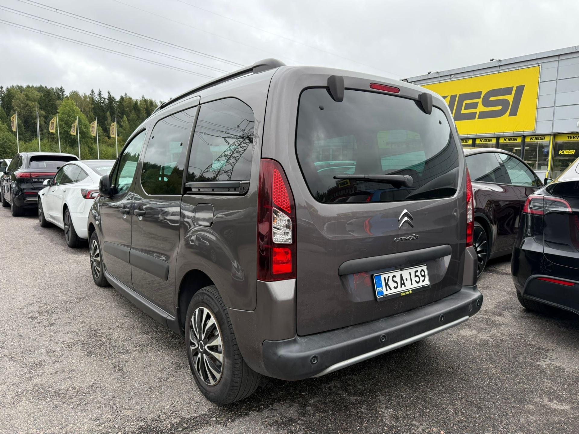 Näytä kaikki kuvat: 2016 Citroen Berlingo
