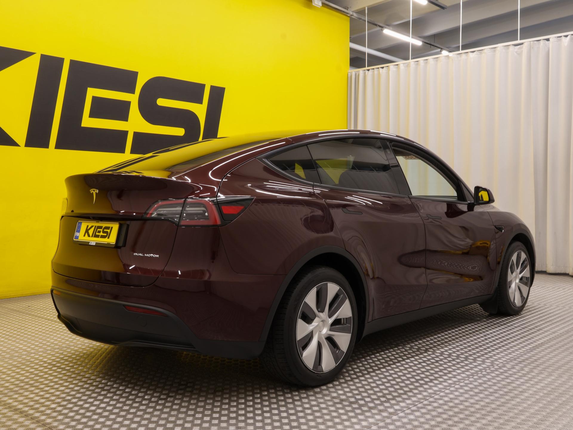 Pienoiskuva 3: 2023 Tesla Model Y