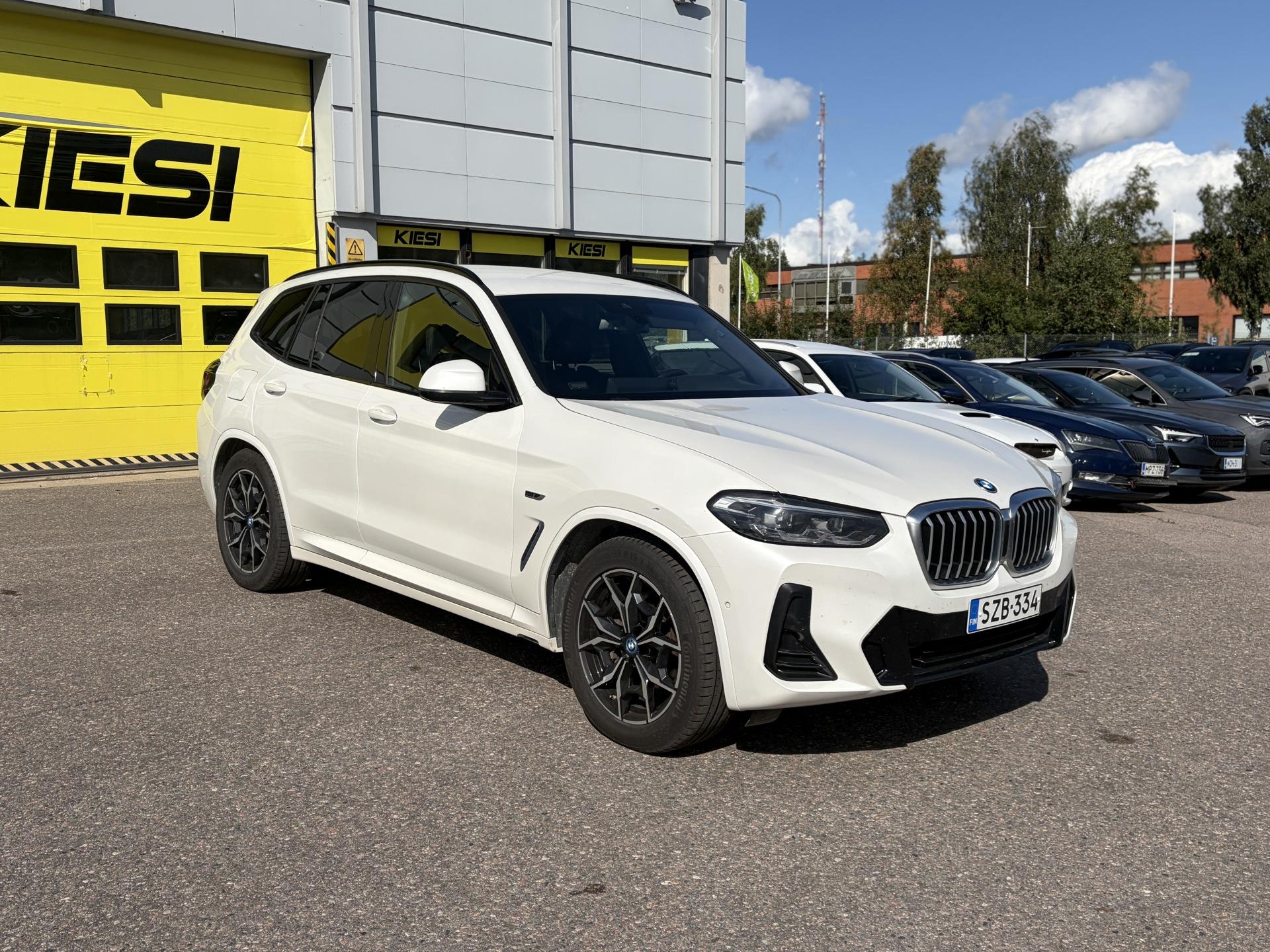 Pienoiskuva 2: 2022 BMW X3