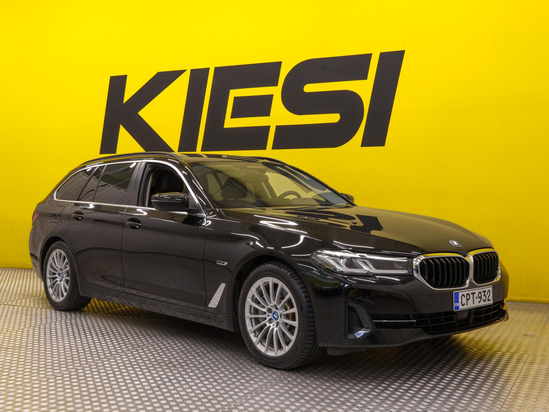 2022 BMW 530