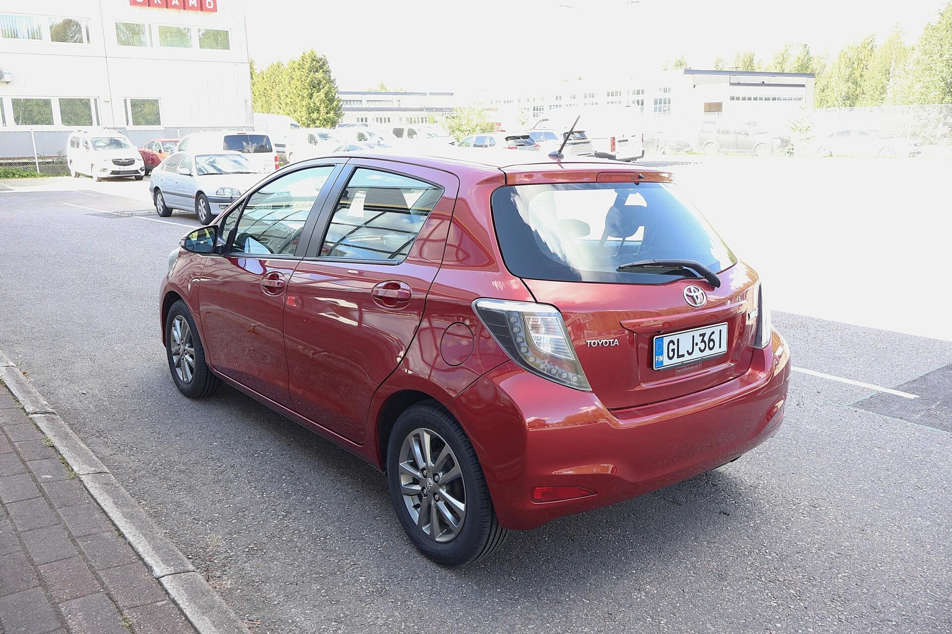 Toyota Yaris 1,33 Dual VVT-i Active 5ov 2014, kuva 5/26
