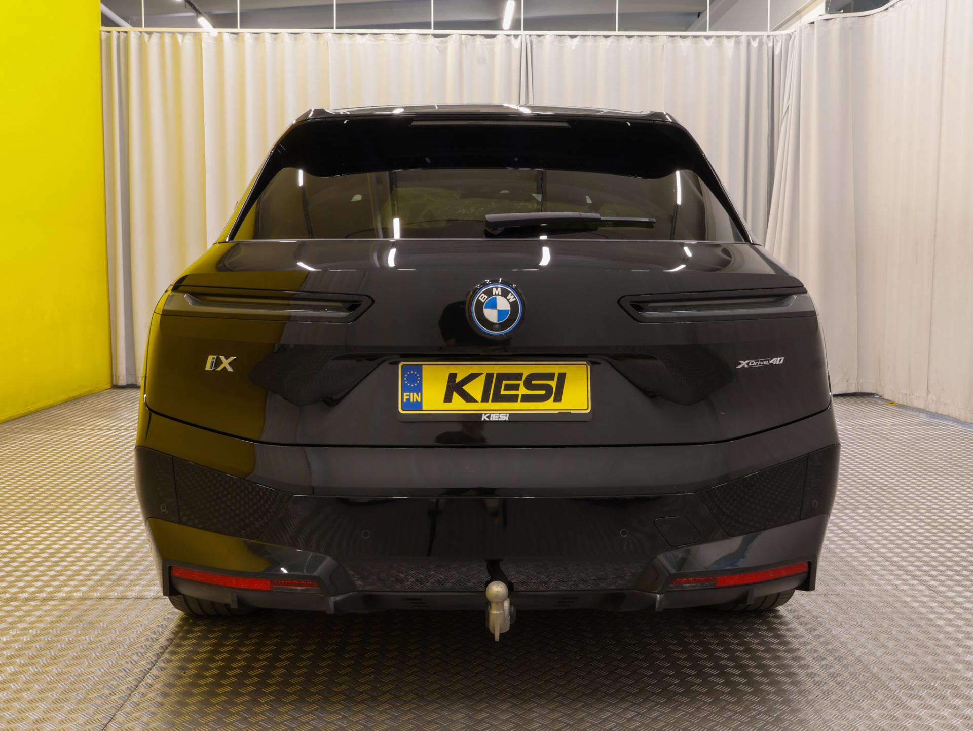 Näytä kaikki kuvat: 2022 BMW iX