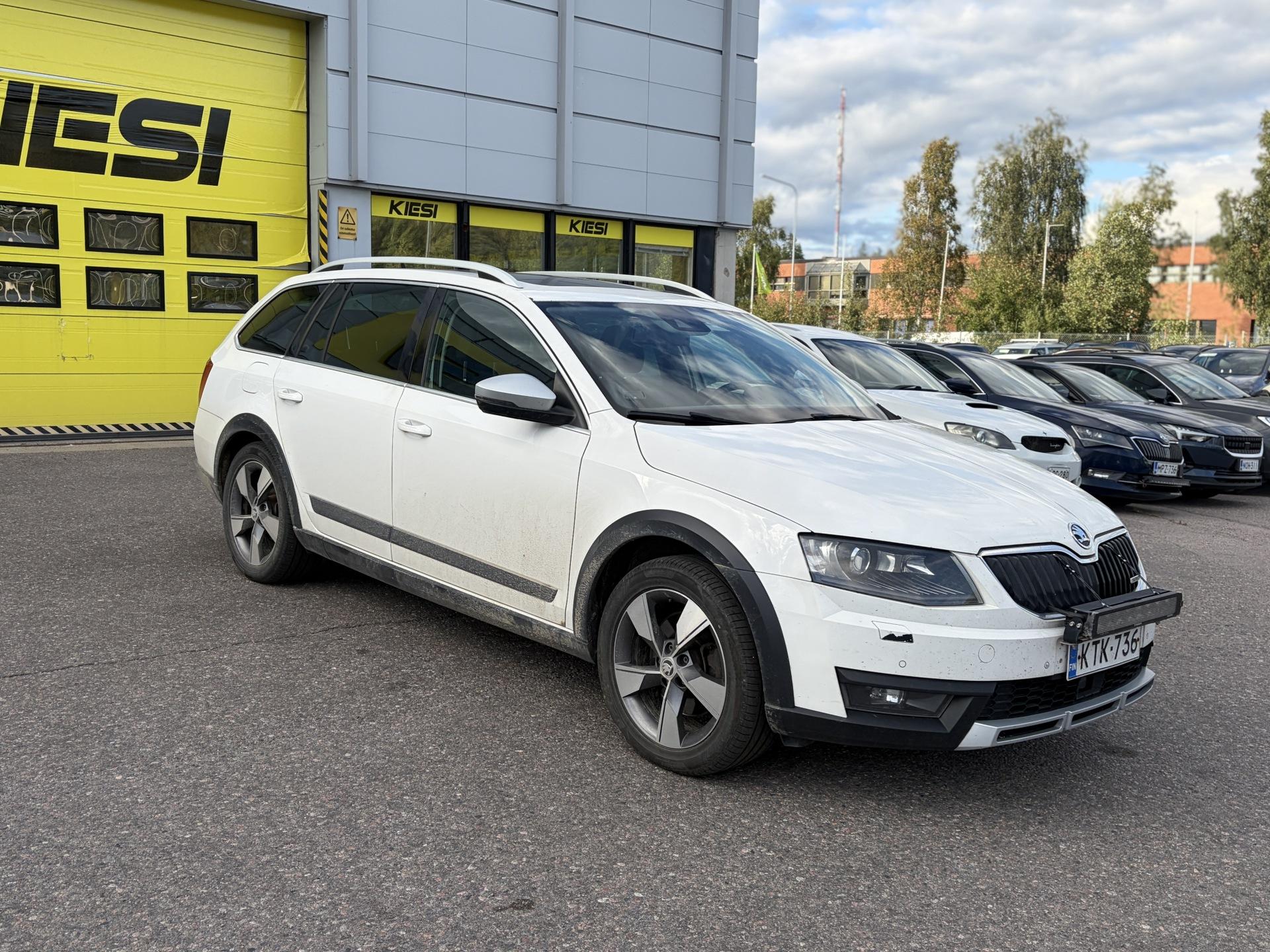 Pienoiskuva 3: 2015 Skoda Octavia