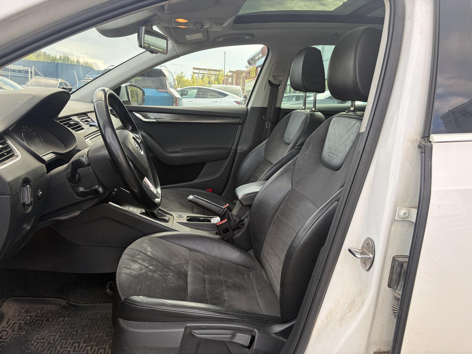 Skoda Octavia 2015, kuva 7/32