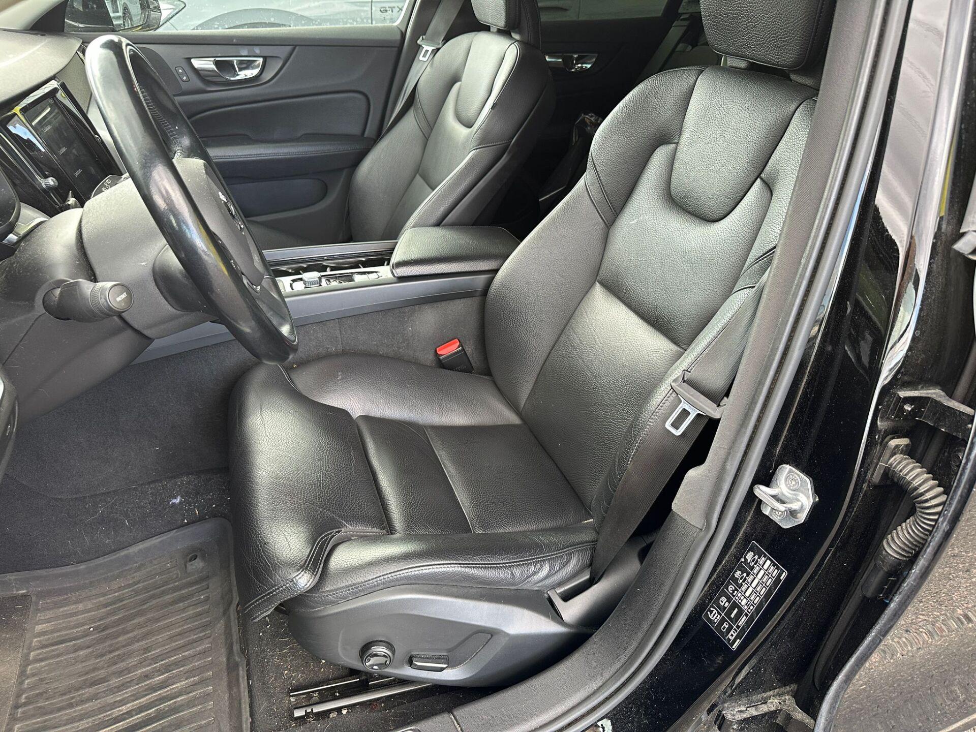 Volvo V60 D3 Momentum Advanced aut 2020, photo 7/29