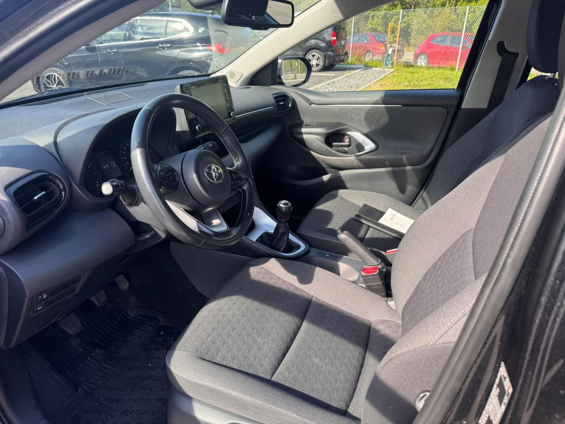 Toyota Yaris 1,5 VVT-iW Active 2021, photo 7/15