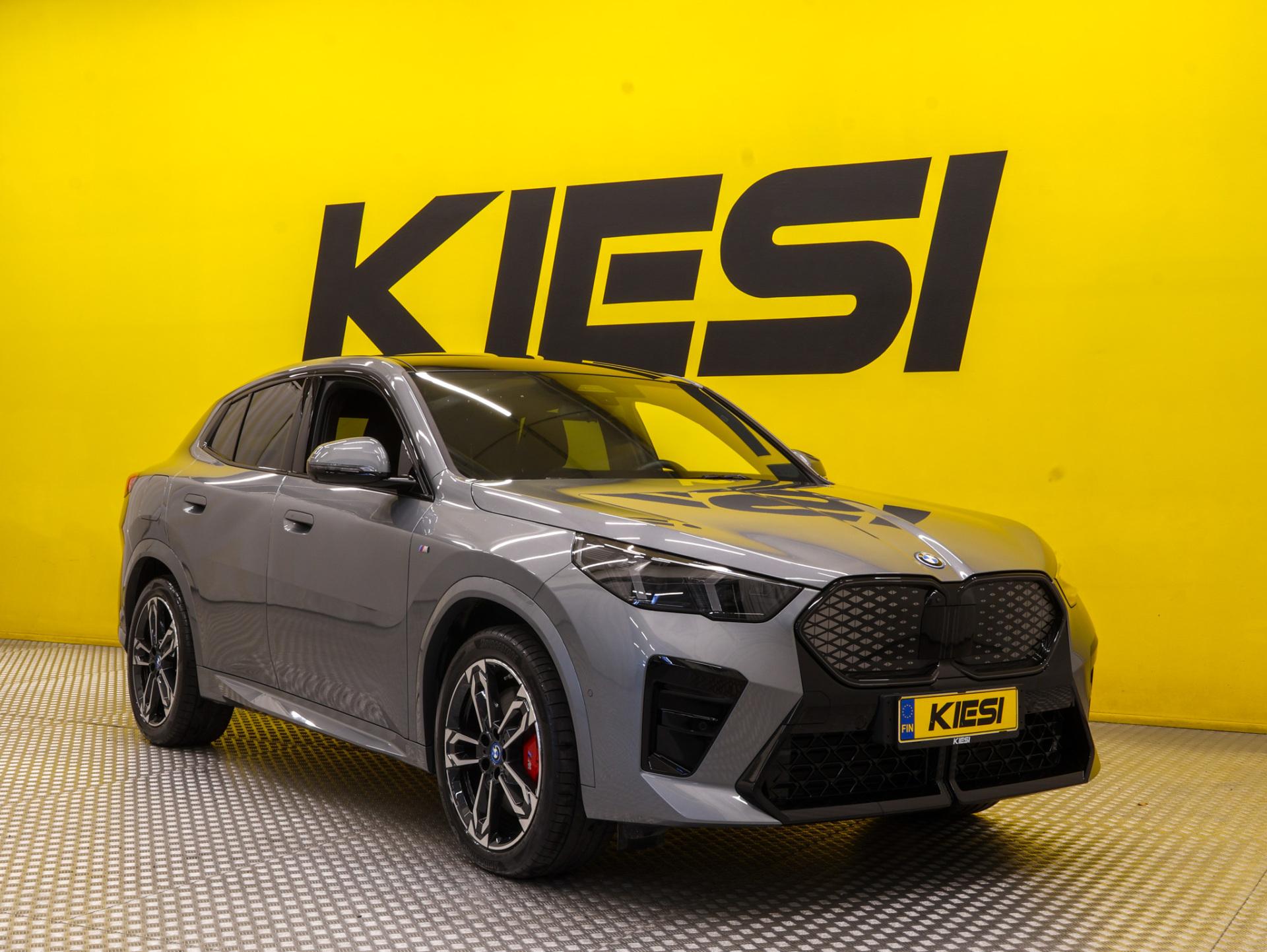 2025 BMW iX2