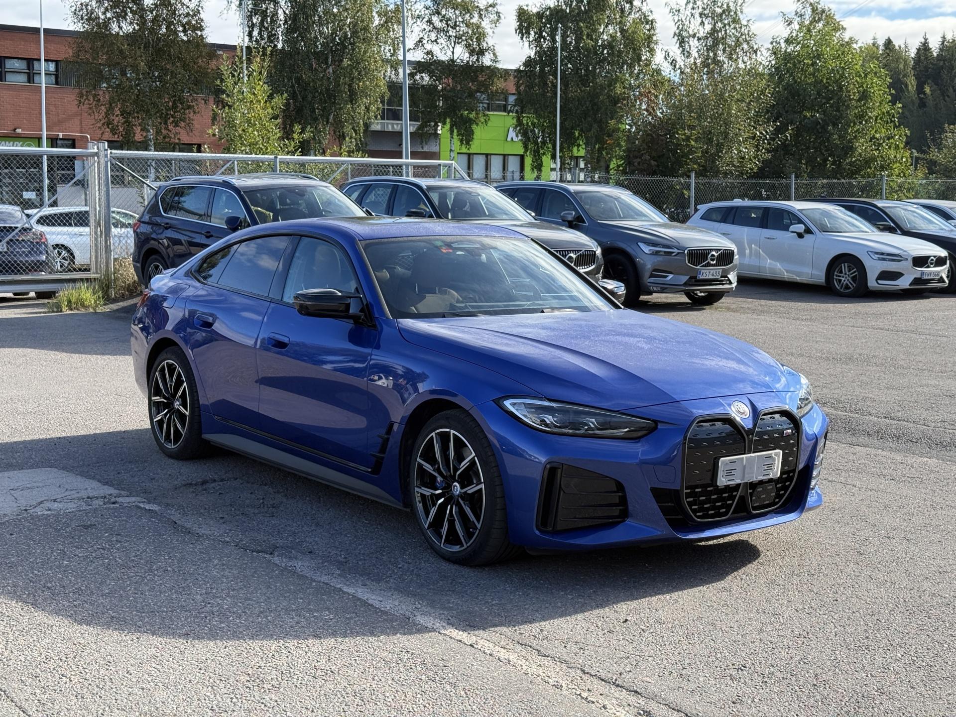 Pienoiskuva 3: 2023 BMW i4 M50