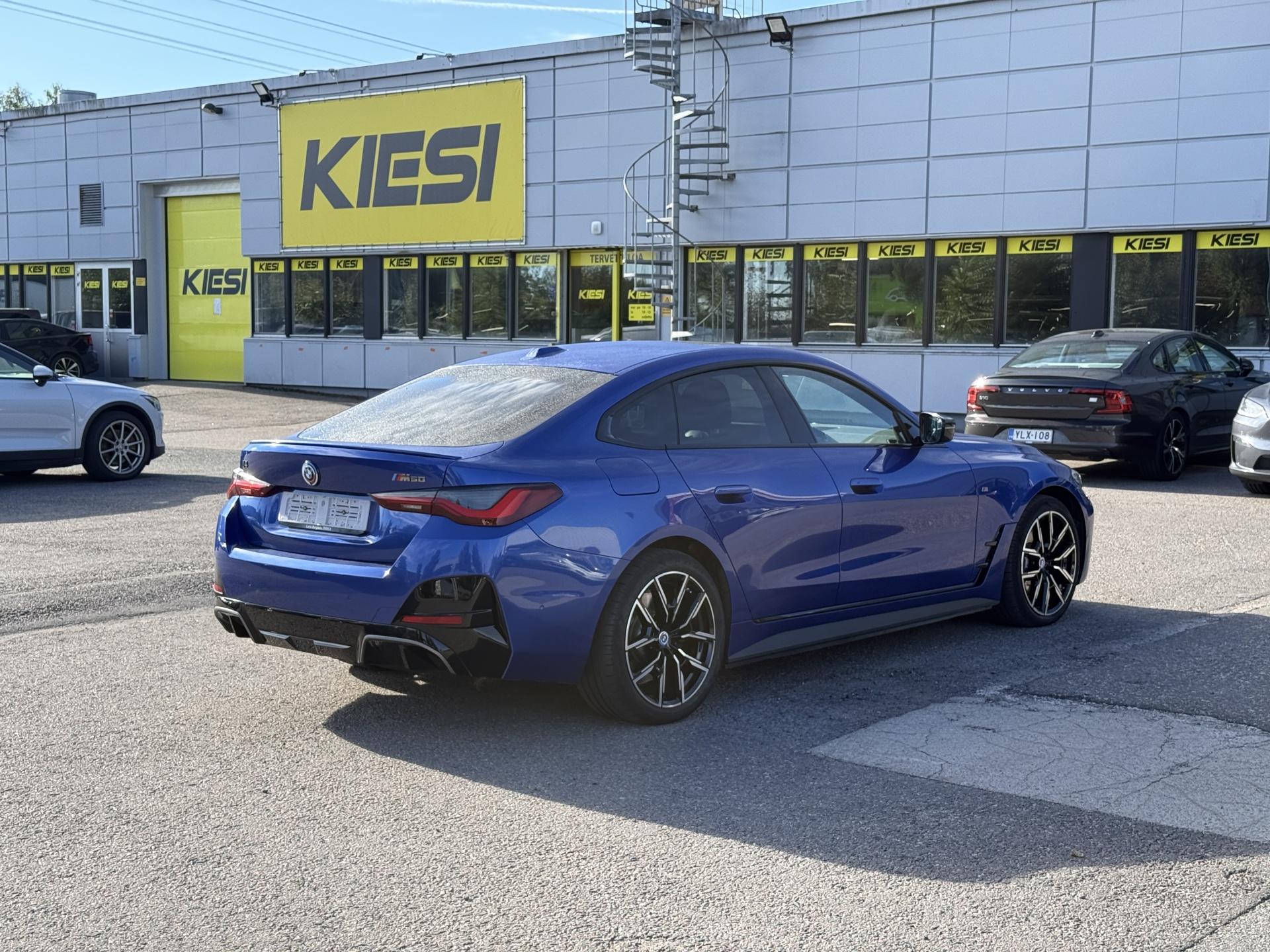 Näytä kaikki kuvat: 2023 BMW i4 M50