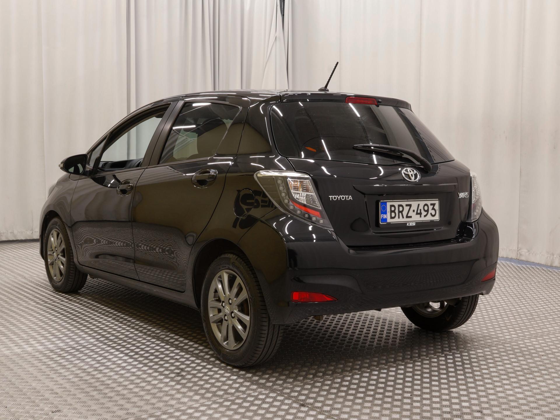 Toyota Yaris 2014, kuva 5/32