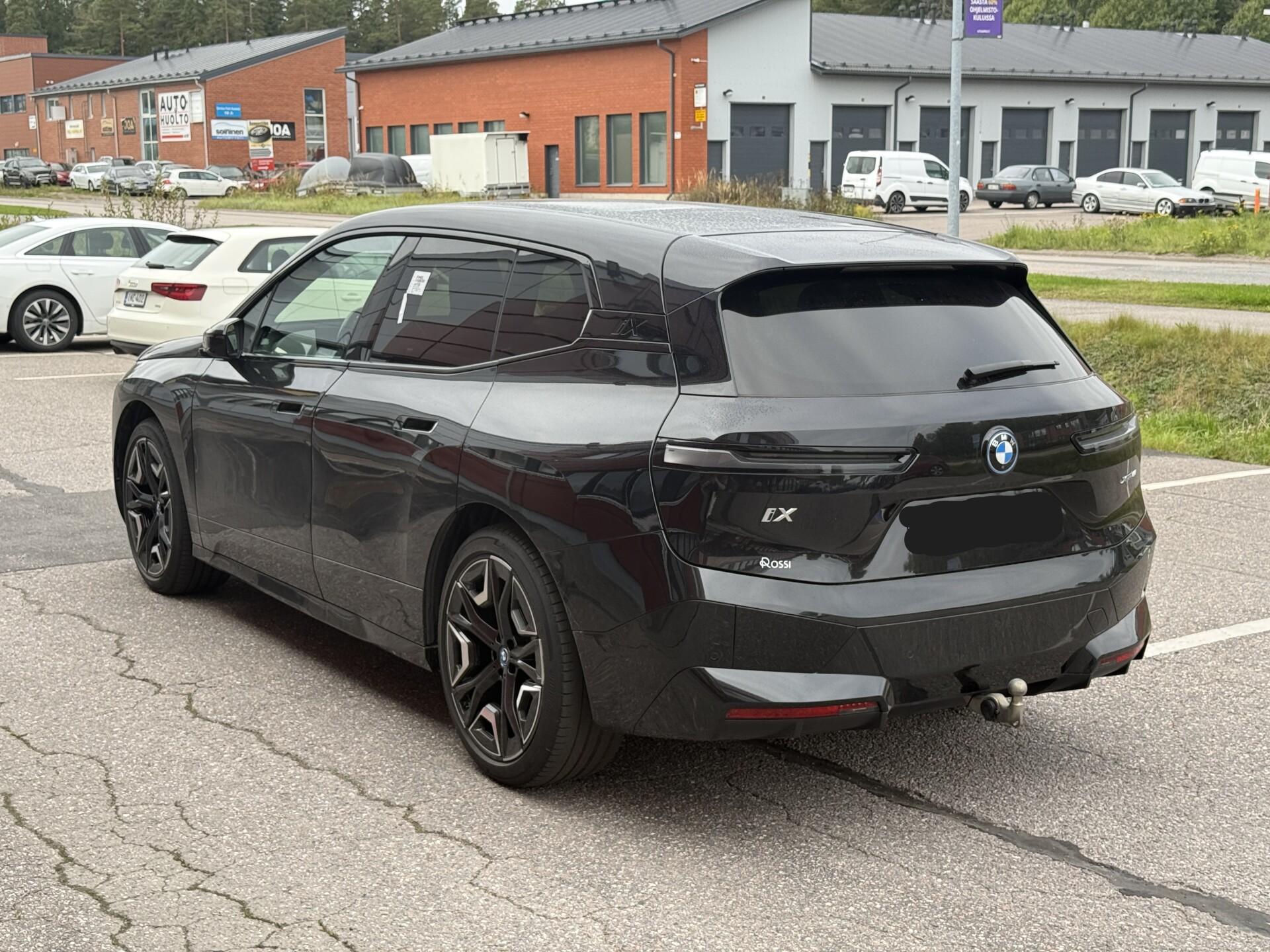 Näytä kaikki kuvat: 2022 BMW iX