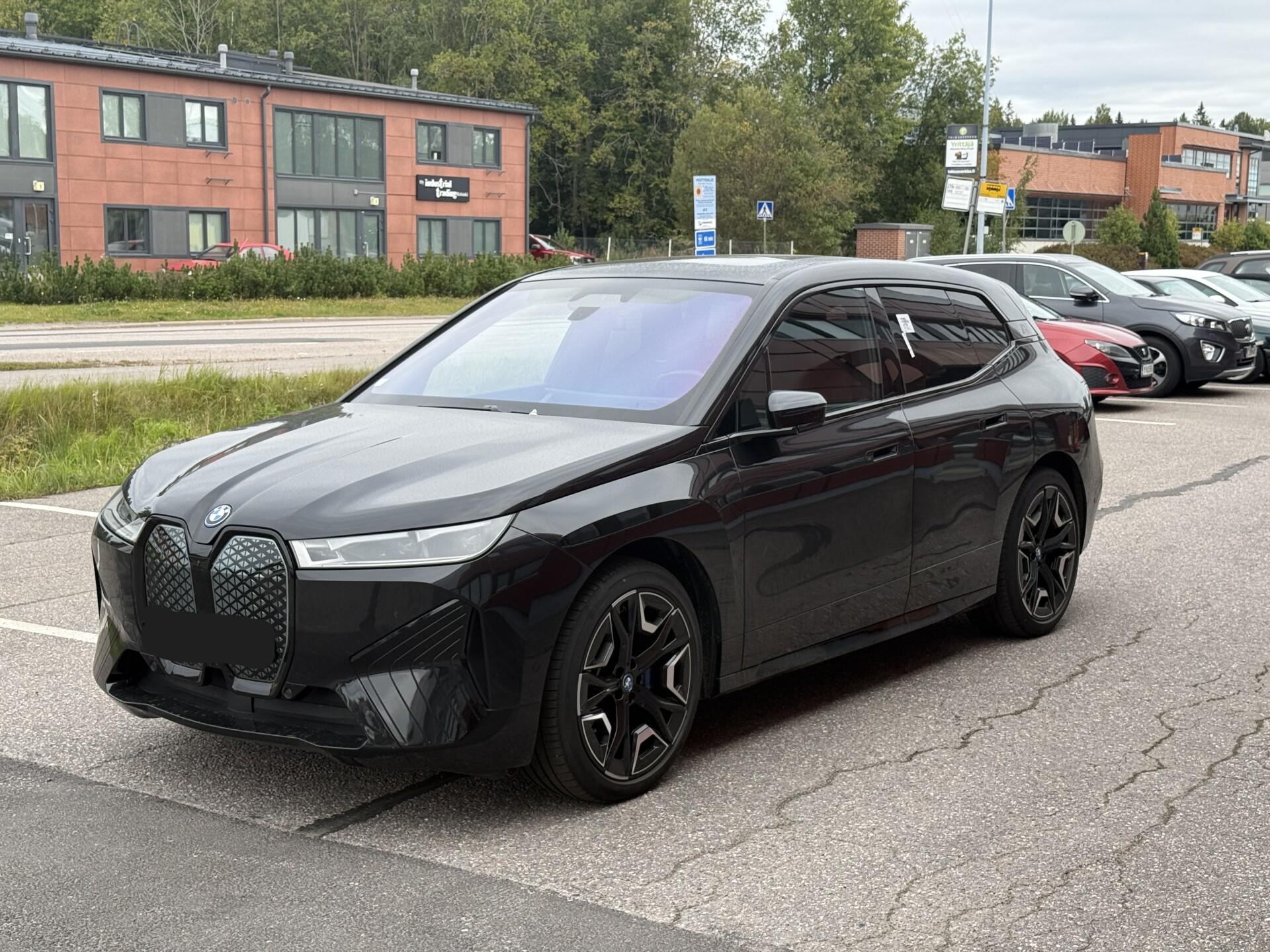 Pienoiskuva 3: 2022 BMW iX