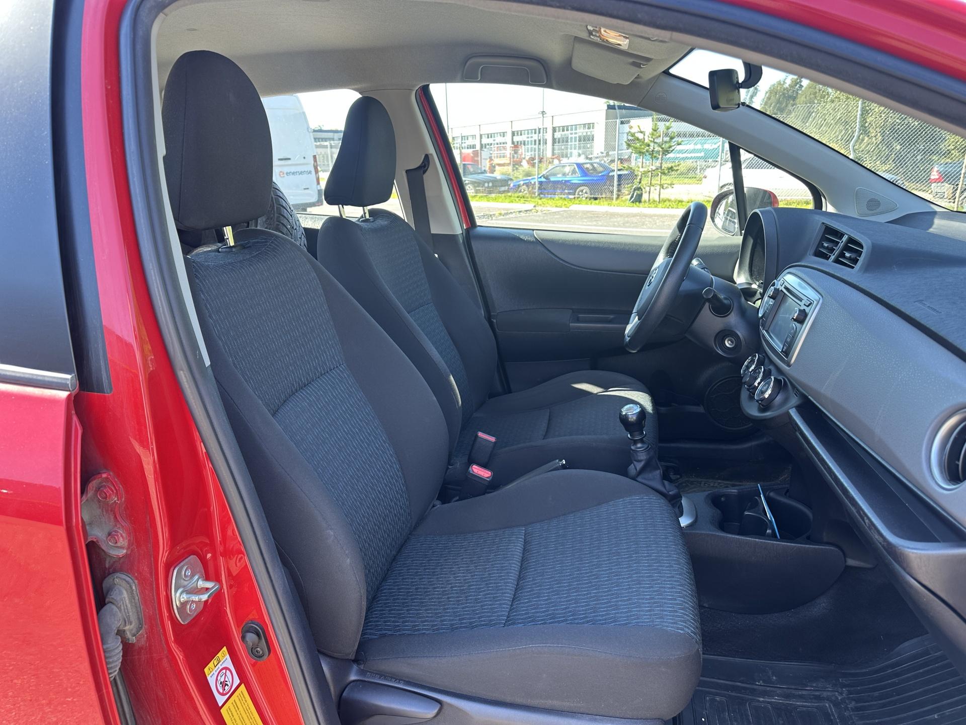Toyota Yaris 2013, kuva 7/28