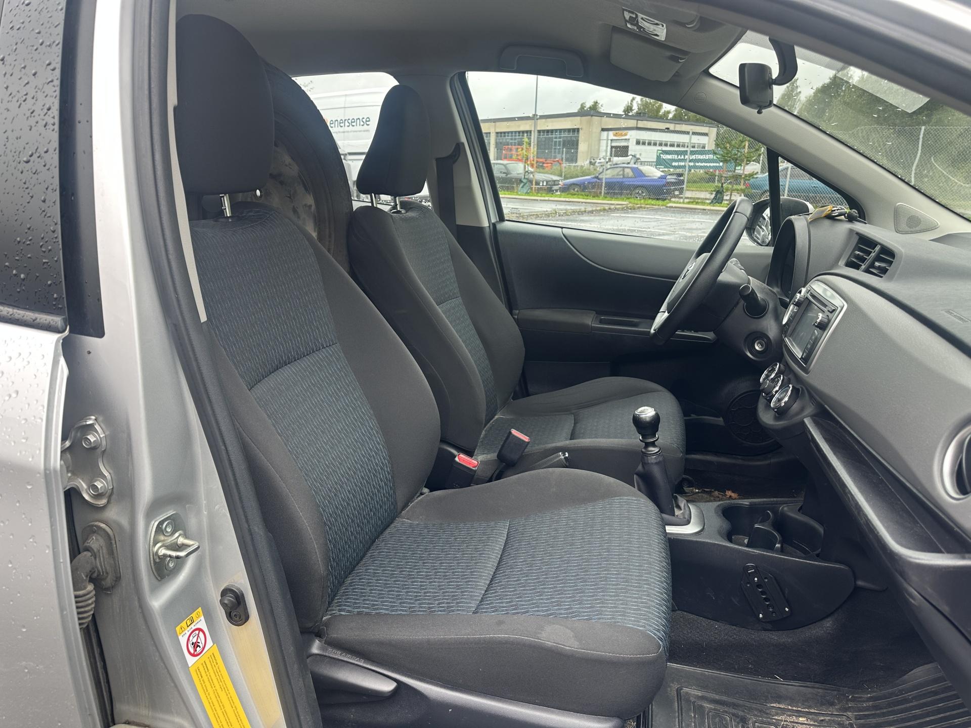 Toyota Yaris 2013, kuva 7/26