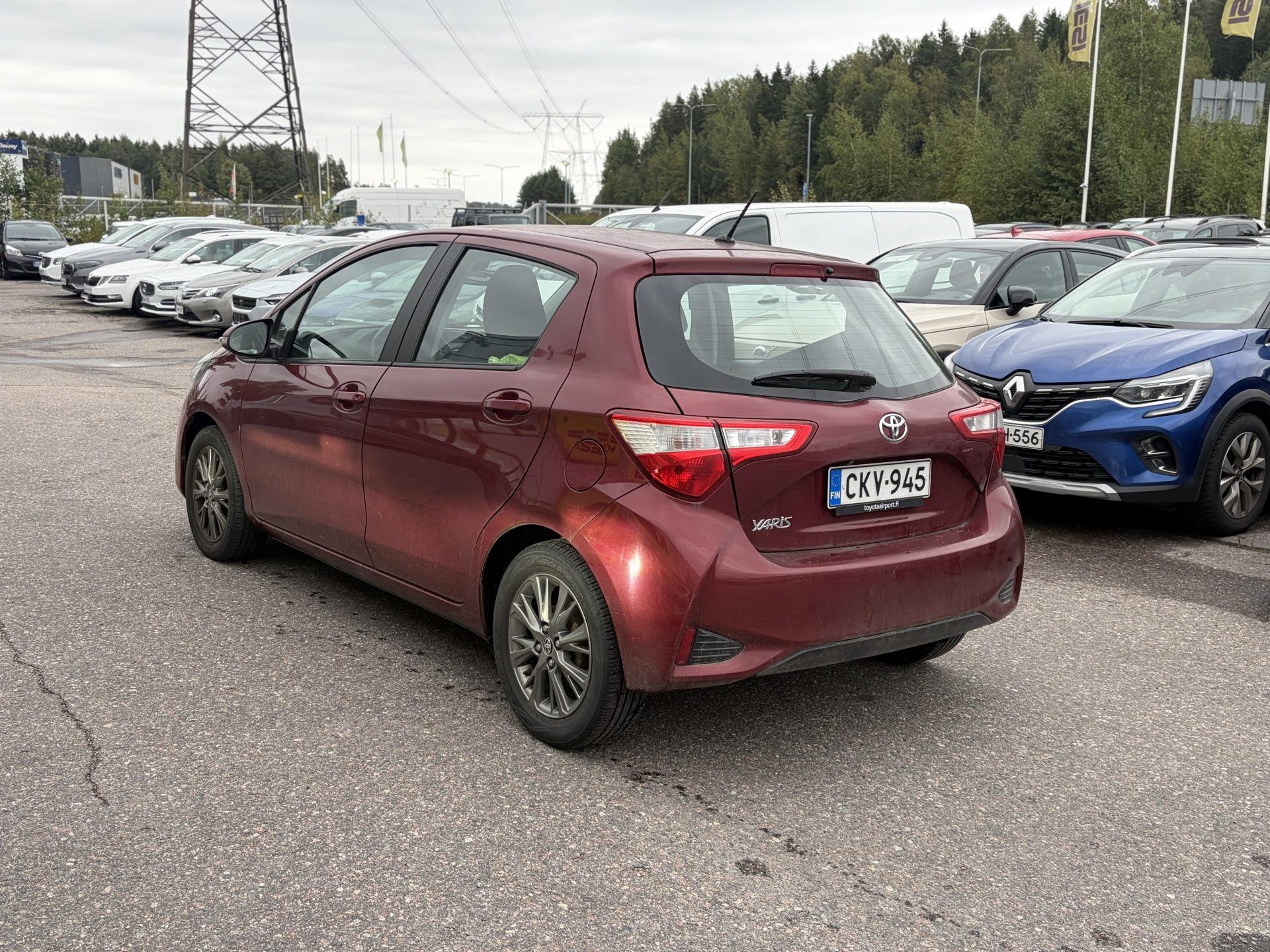 Pienoiskuva 3: 2017 Toyota Yaris