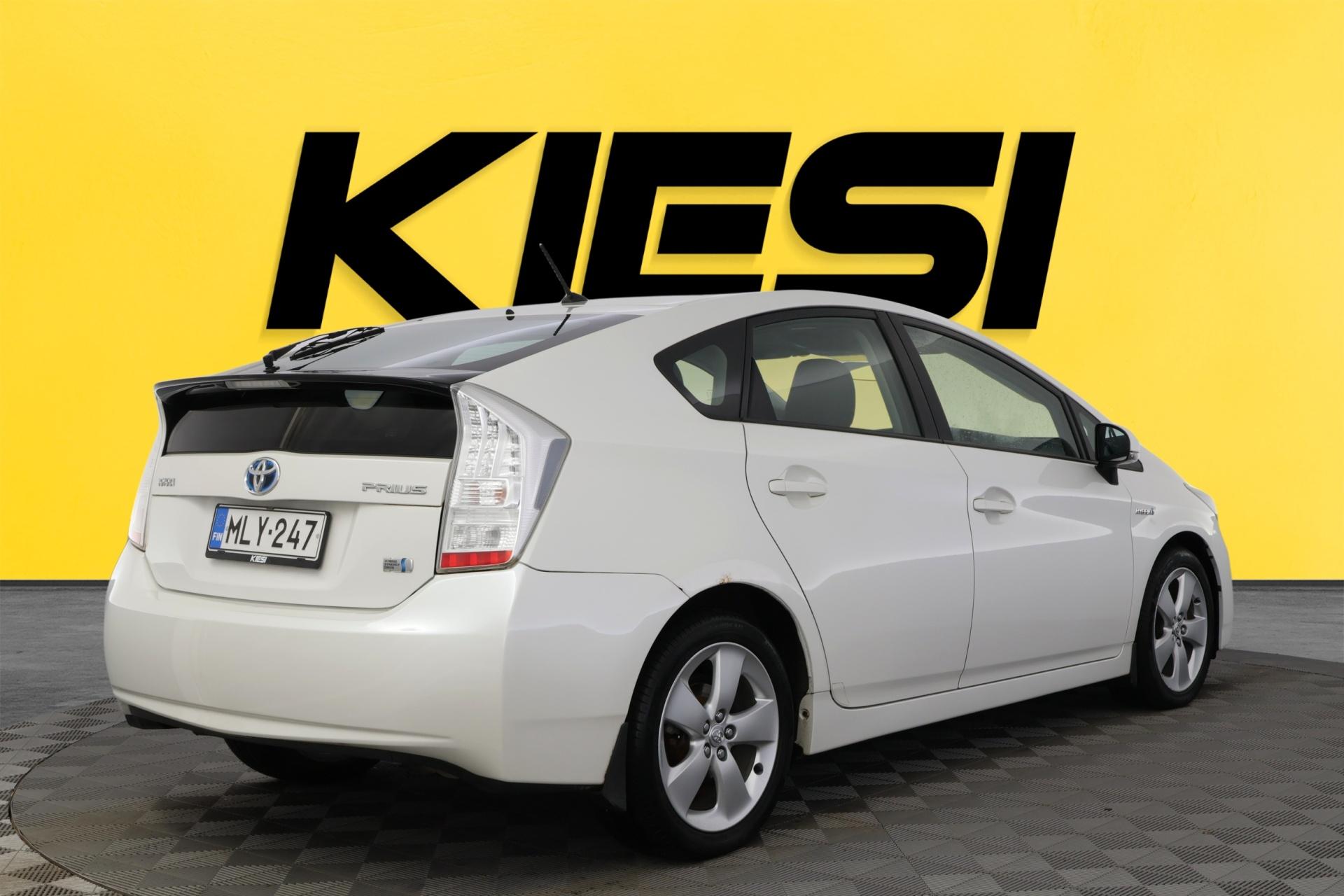 Toyota Prius HSD Sol 5ov 2010, kuva 3/31