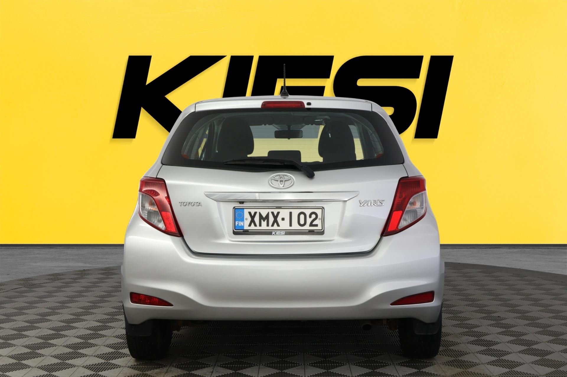Toyota Yaris 2013, photo 4/30