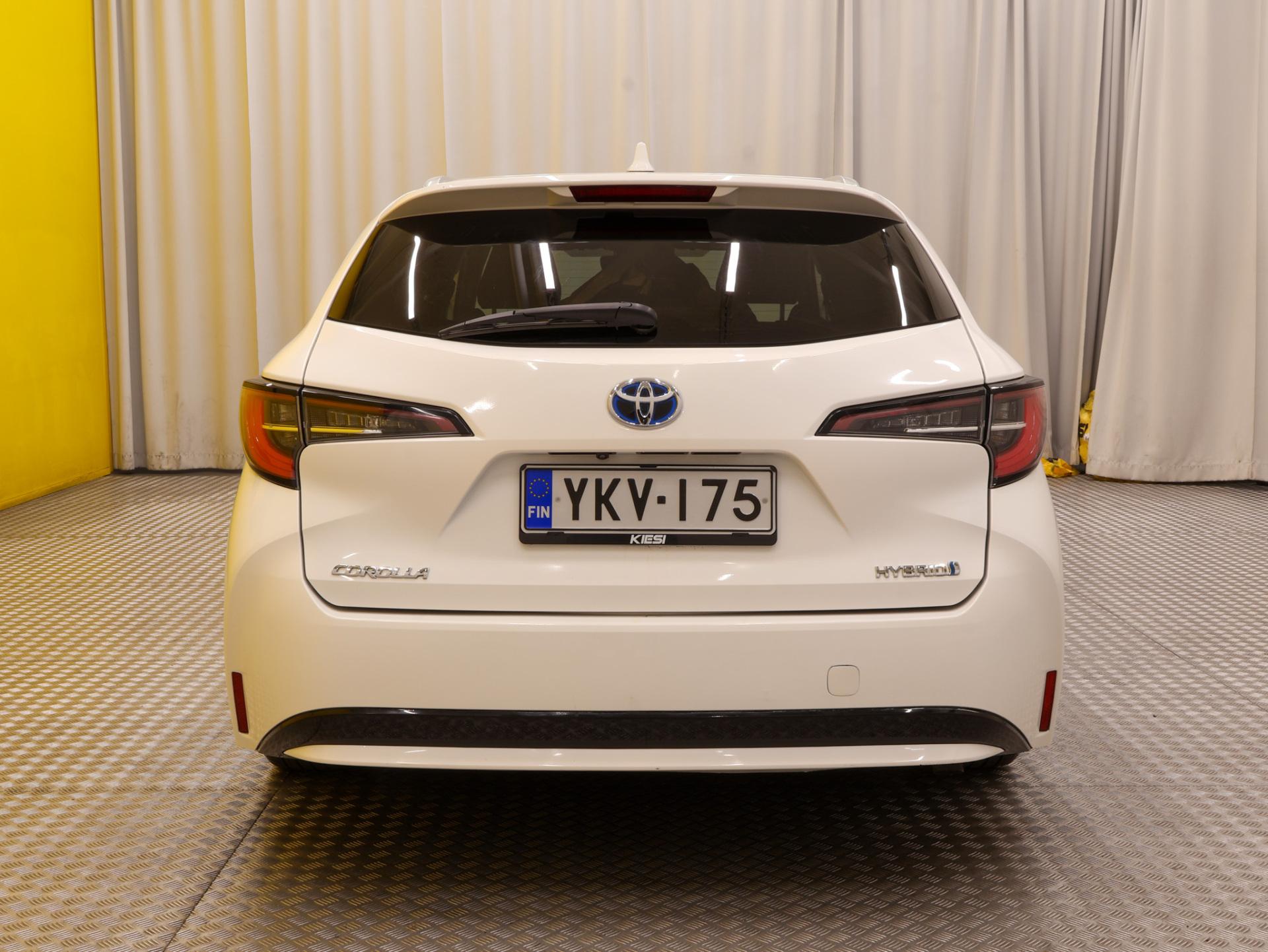 Näytä kaikki kuvat: 2022 Toyota Corolla