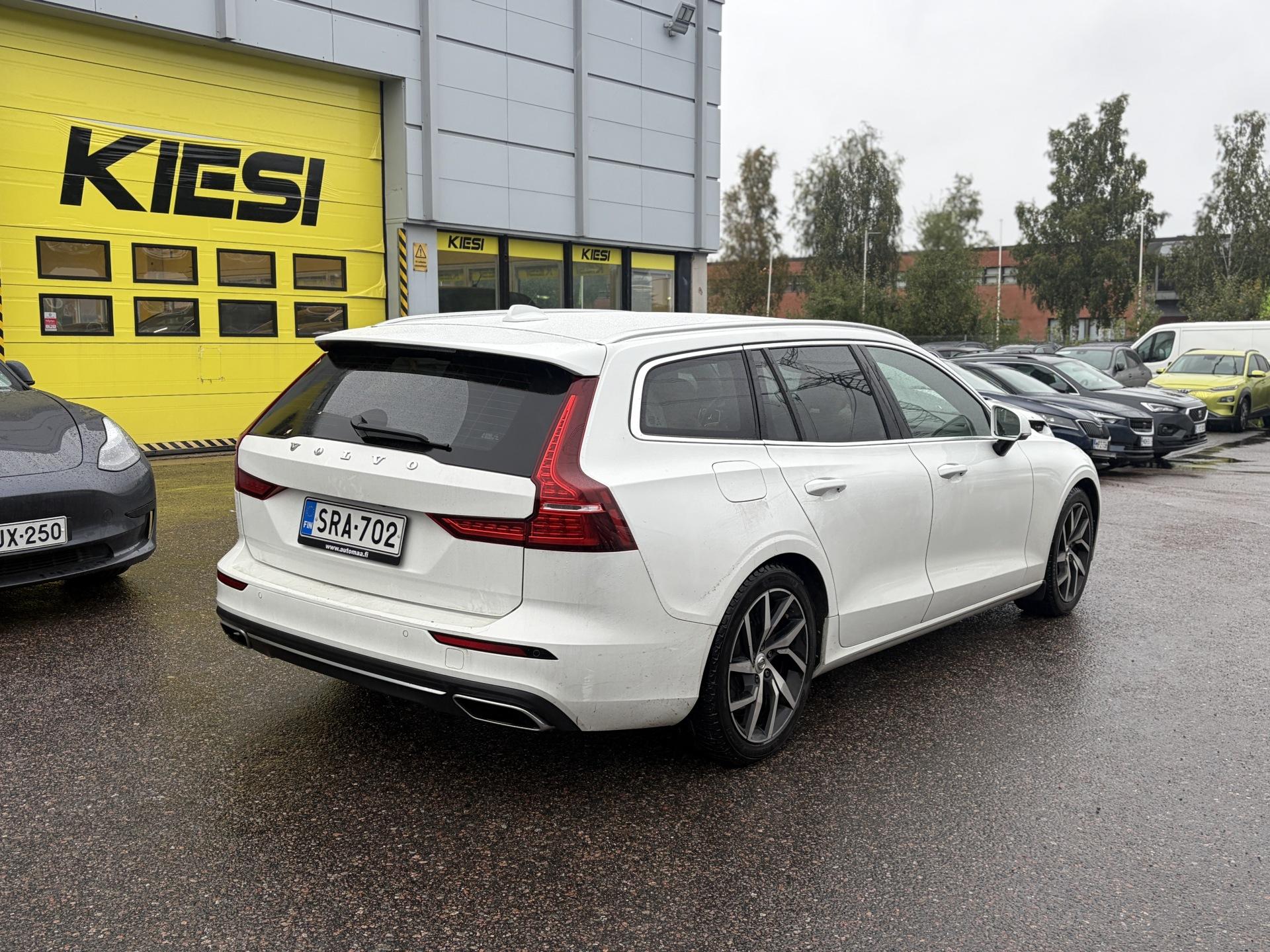 Näytä kaikki kuvat: 2020 Volvo V60
