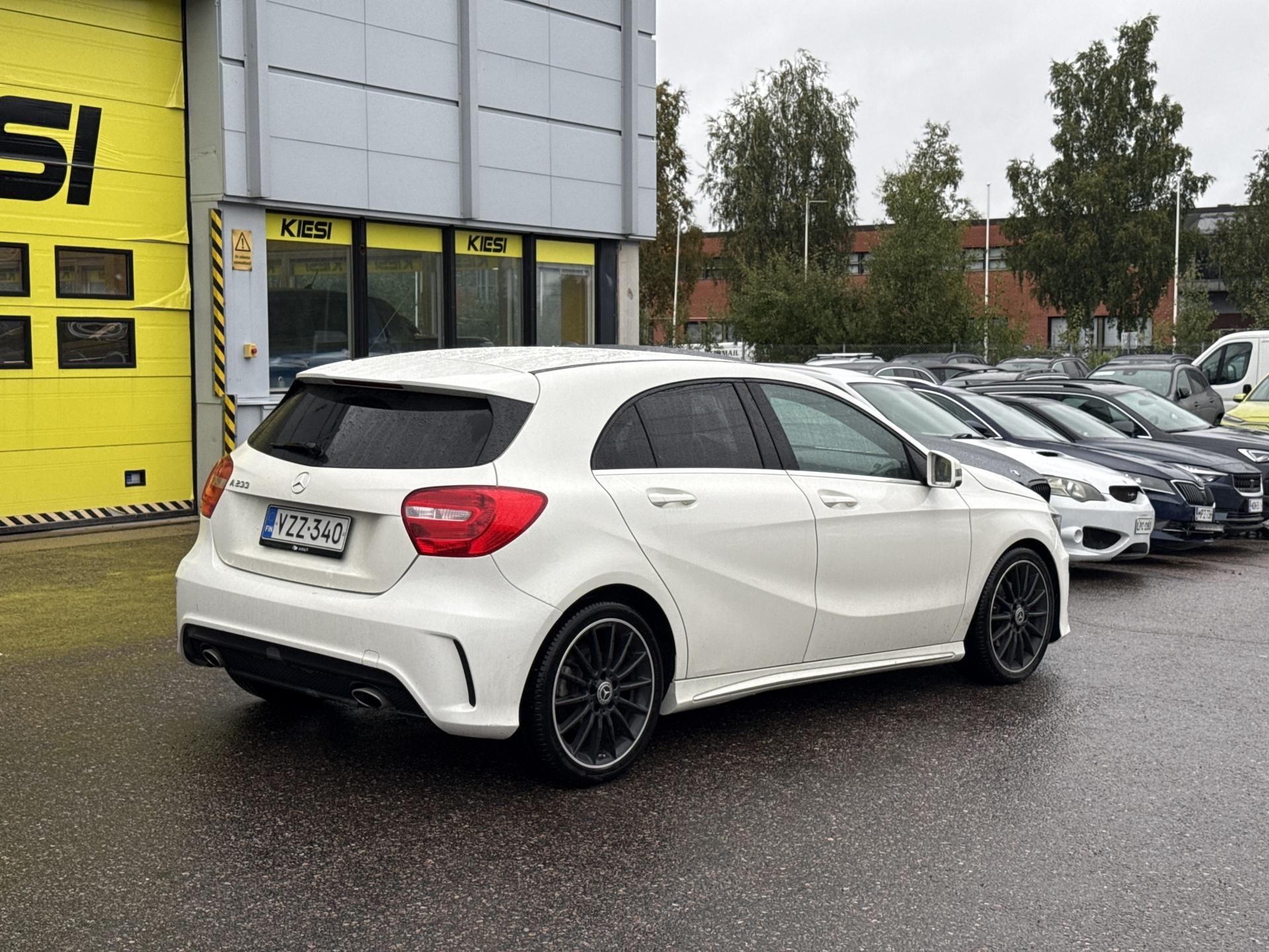Näytä kaikki kuvat: 2015 Mercedes-Benz A