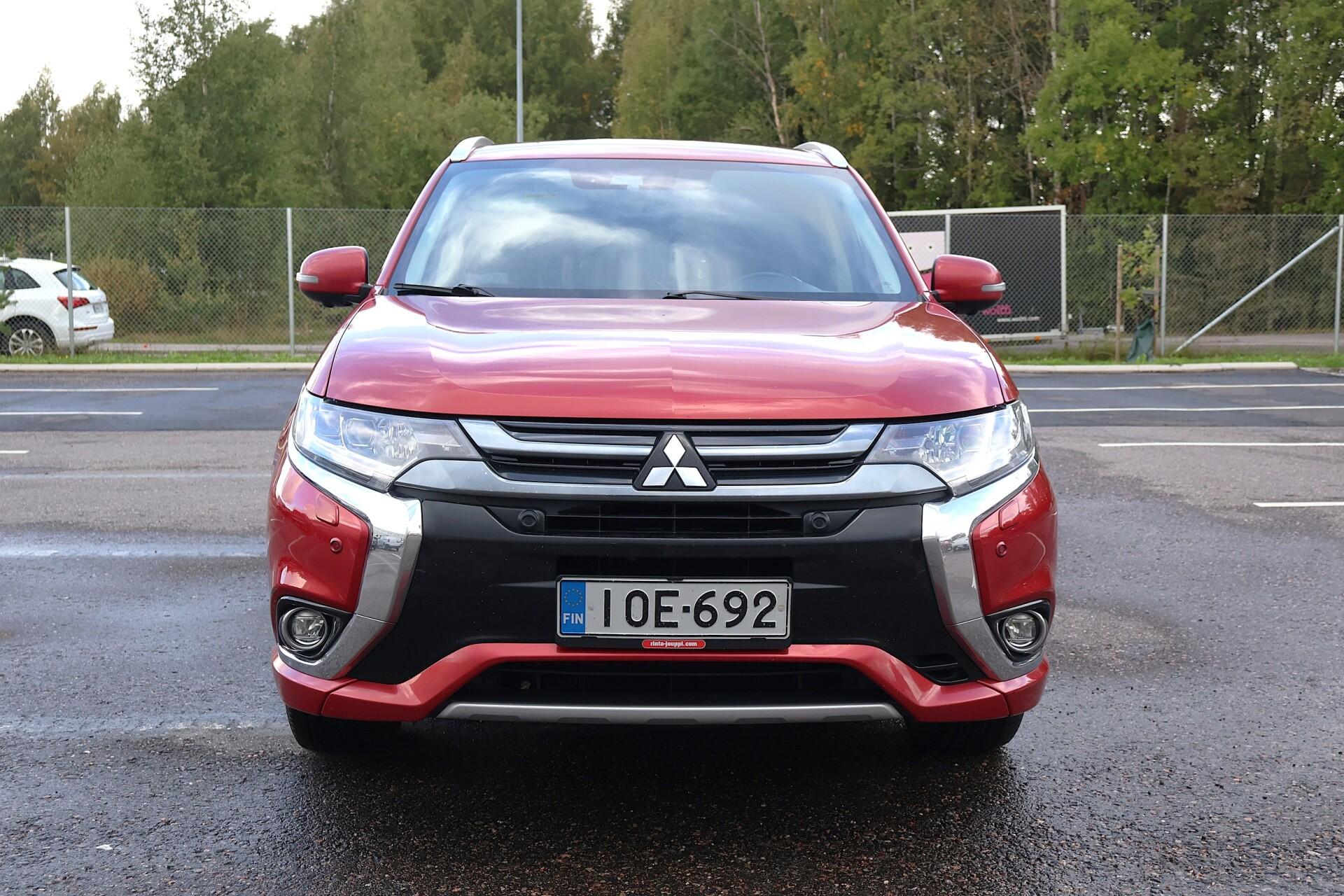 Näytä kaikki kuvat: 2018 Mitsubishi Outlander PHEV