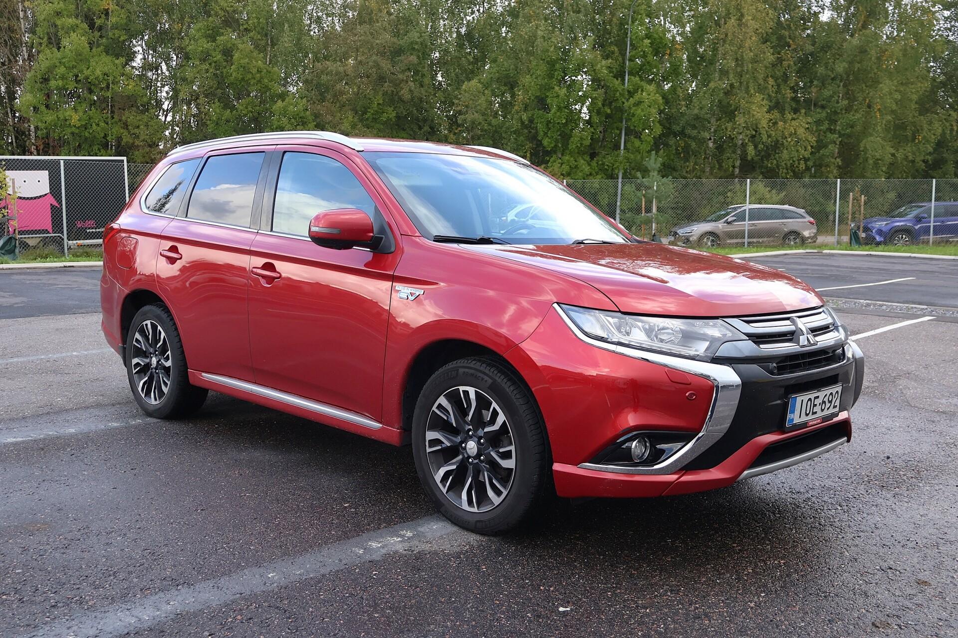 Mitsubishi Outlander PHEV Intense 4WD 5P 2018, kuva 4/28