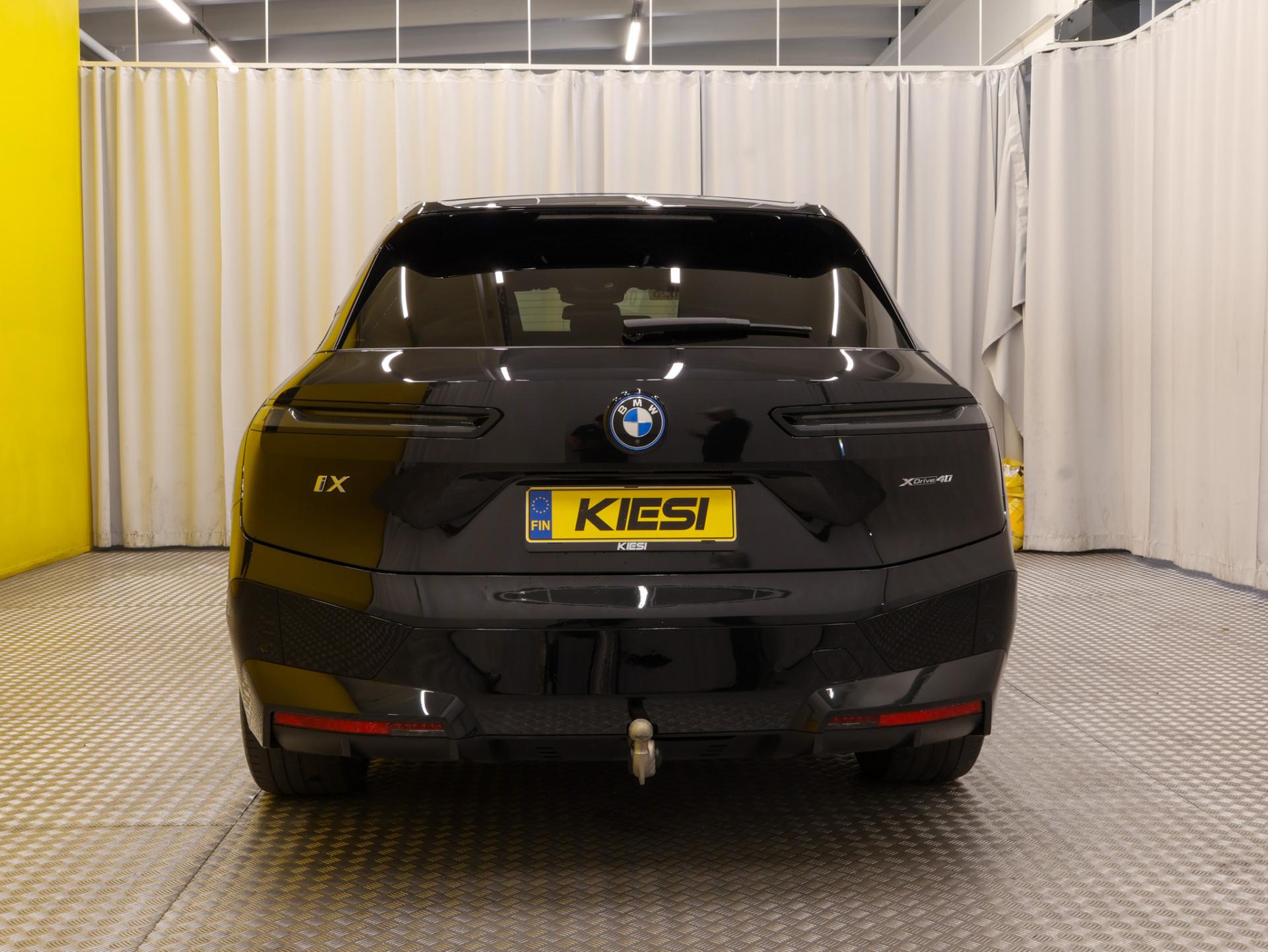 Näytä kaikki kuvat: 2022 BMW iX