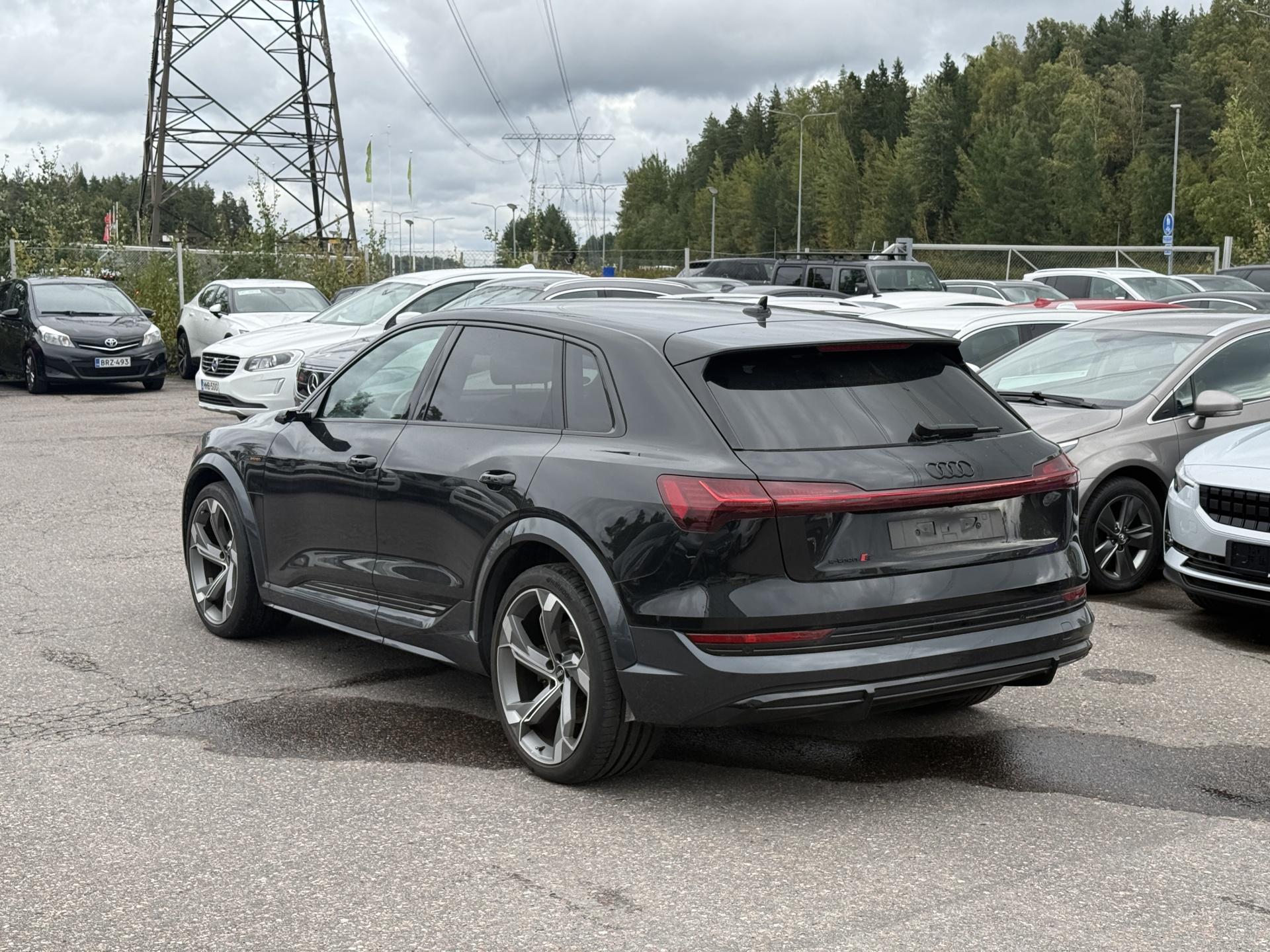 Näytä kaikki kuvat: 2022 Audi e-tron