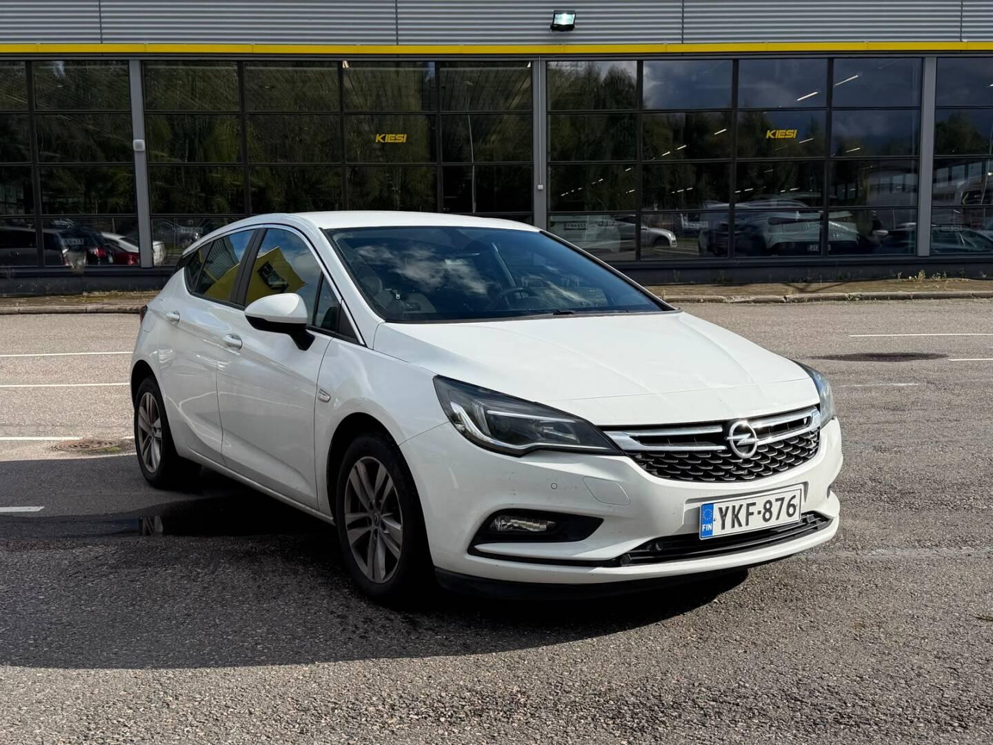 Pienoiskuva 3: 2018 Opel Astra