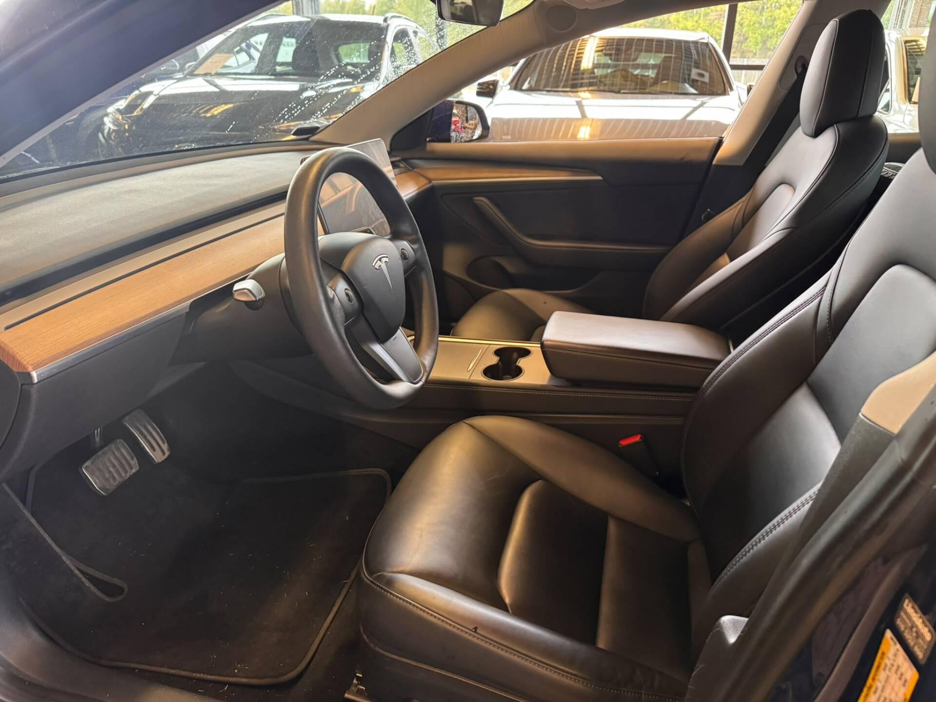 Tesla Model 3 2021, kuva 6/17