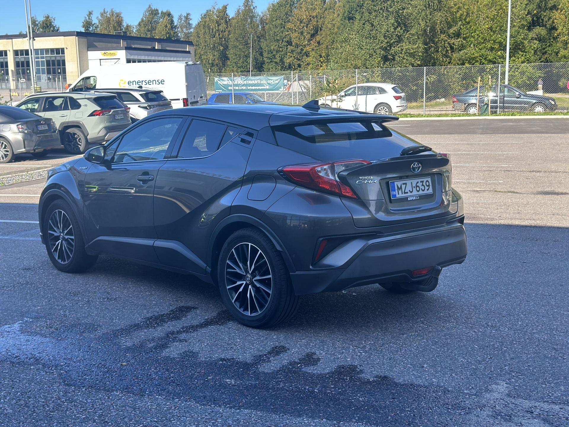 Toyota C-HR 1,8 Hybrid Style 2017, photo 5/34