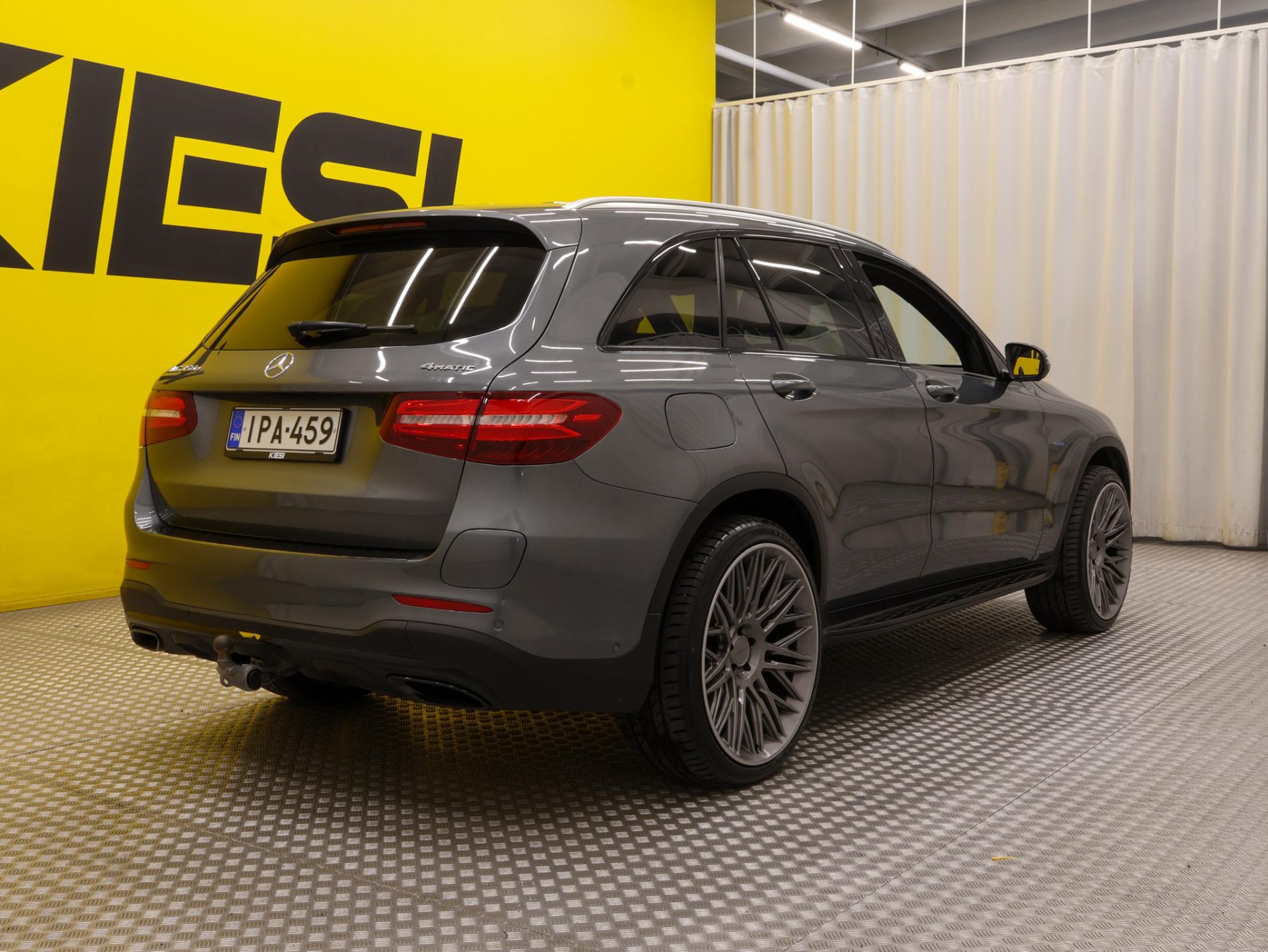Pienoiskuva 2: 2017 Mercedes-Benz GLC