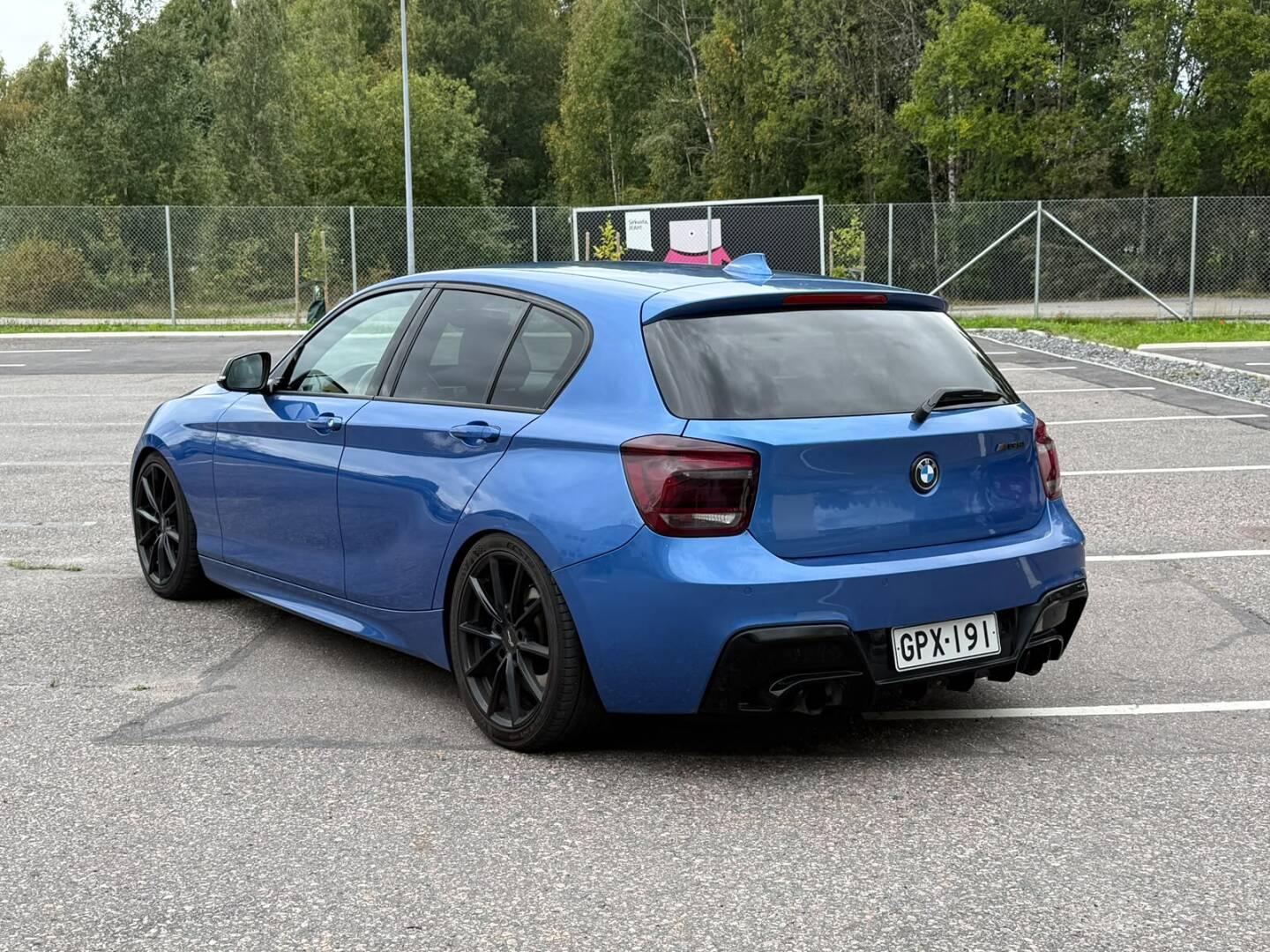 Näytä kaikki kuvat: 2013 BMW M135i