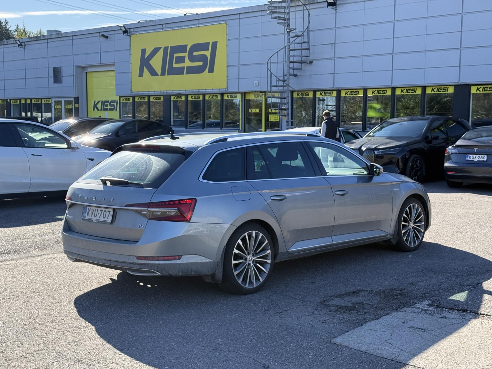 Näytä kaikki kuvat: 2020 Skoda Superb