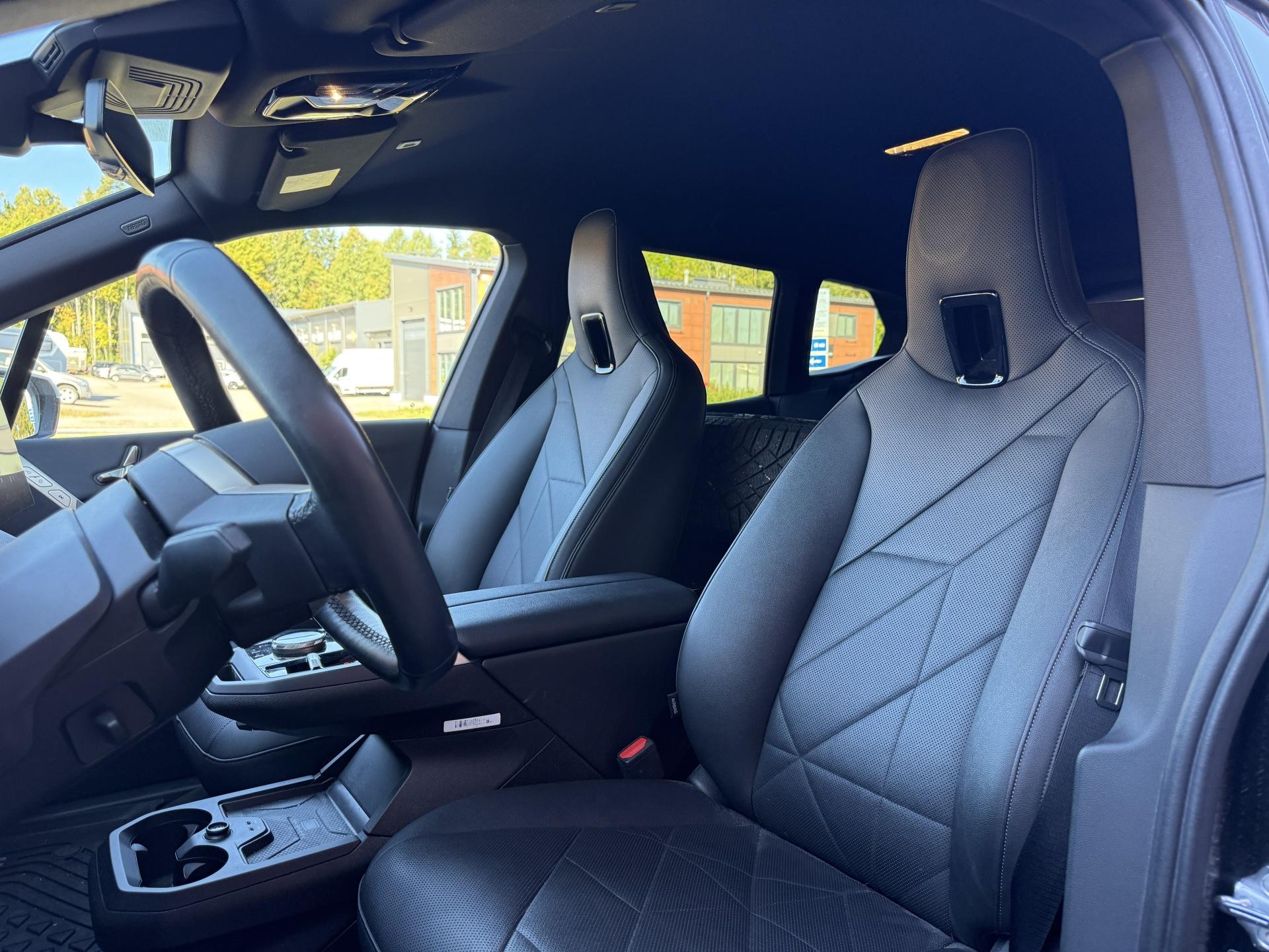 BMW iX xDrive40 Sport Package 2022, kuva 7/26