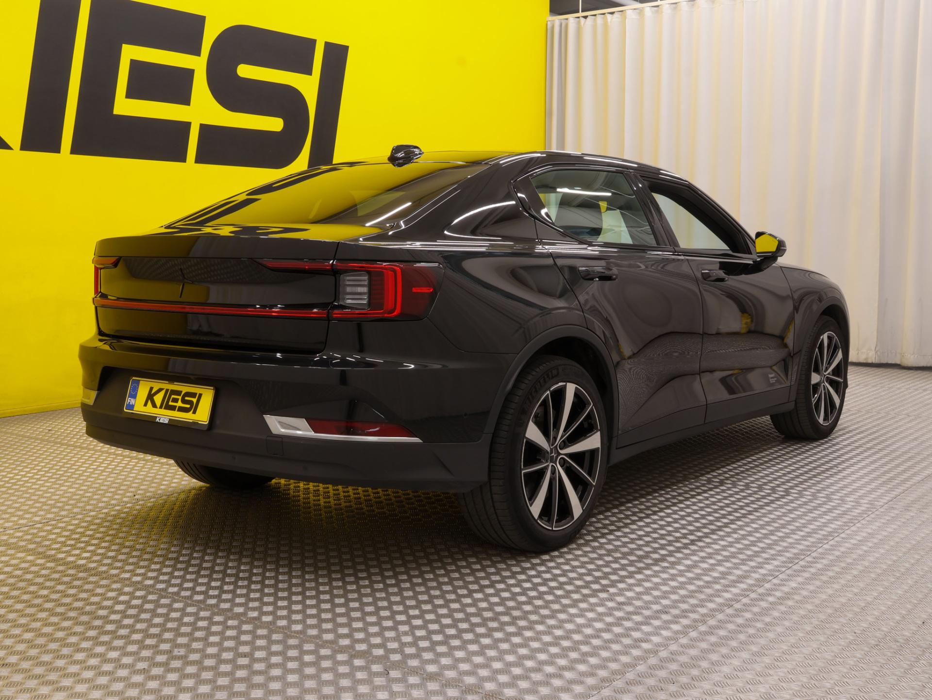 Pienoiskuva 3: 2021 Polestar 2