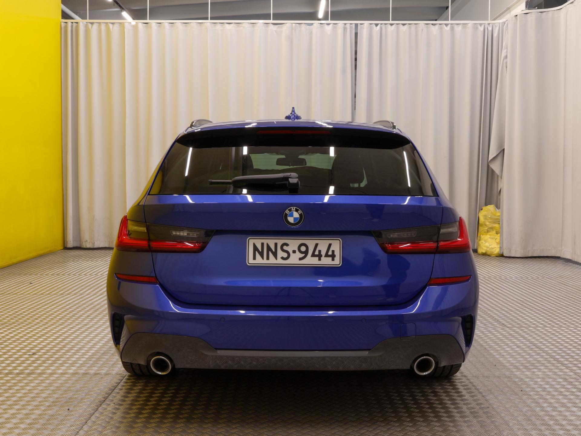 BMW 330 2020, photo 4/36