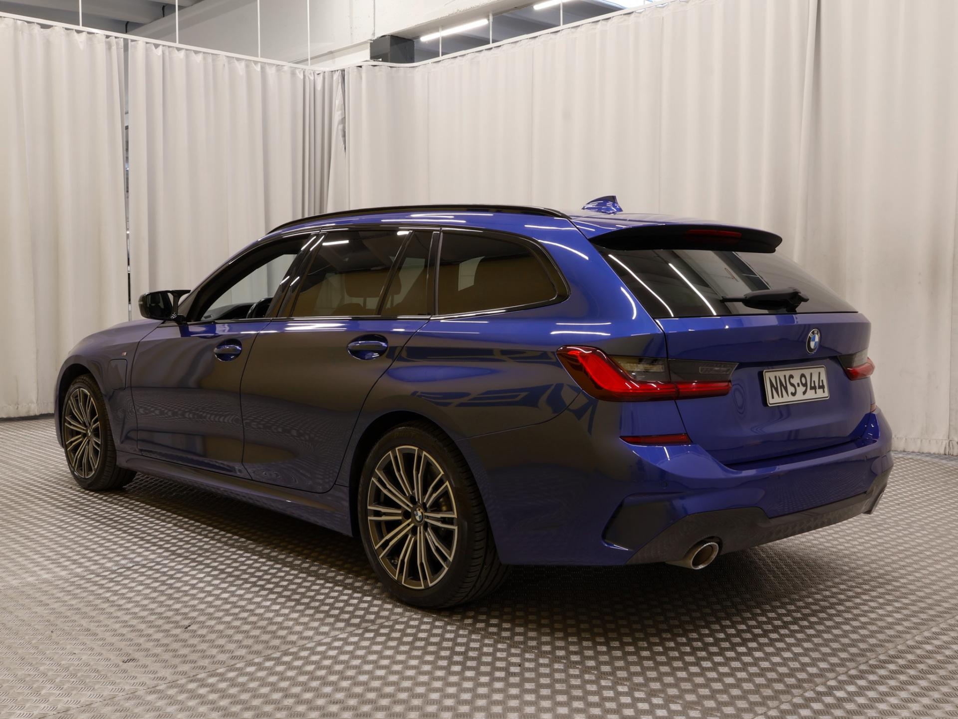 BMW 330 2020, photo 5/36
