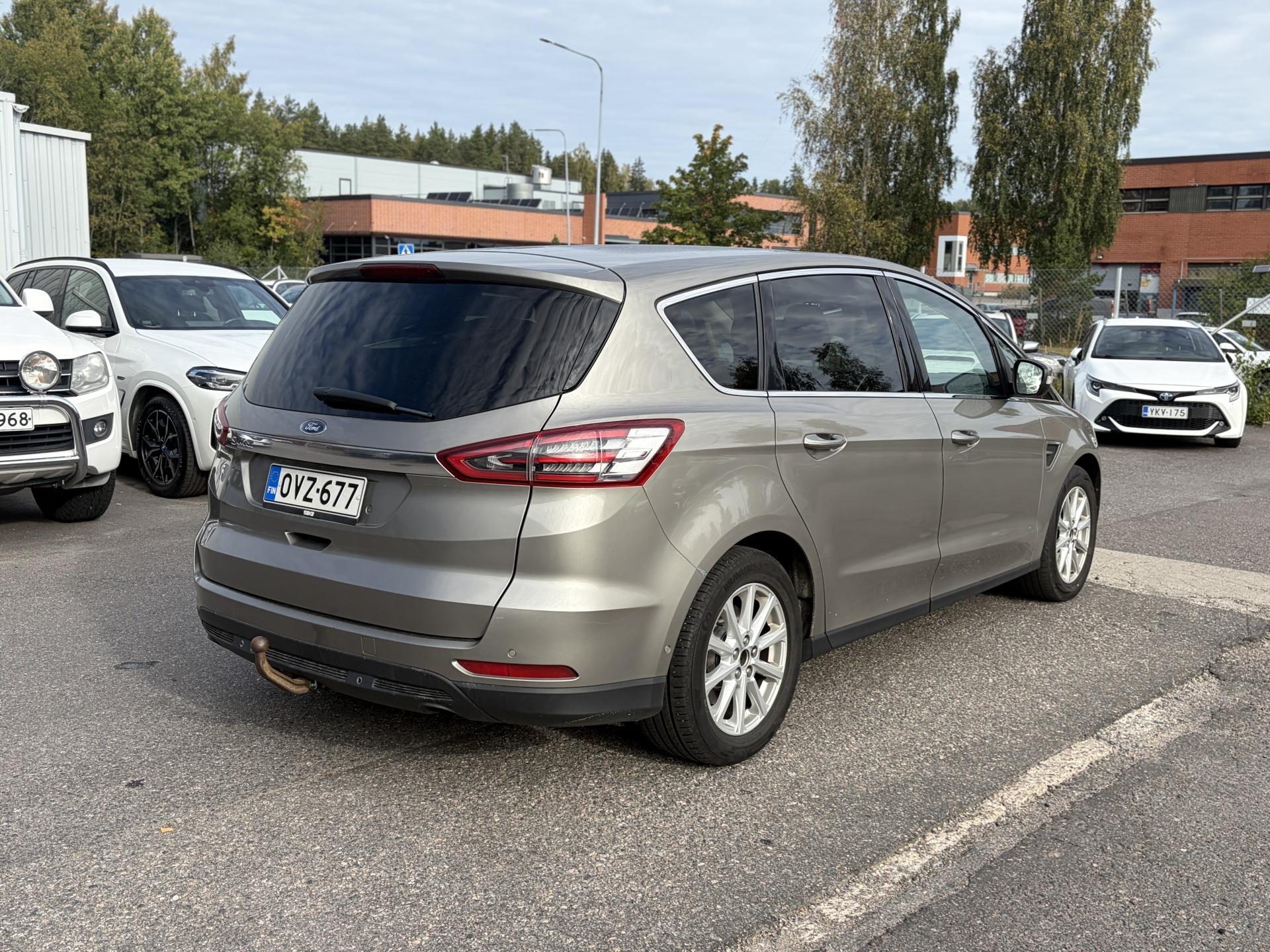 Näytä kaikki kuvat: 2017 Ford S-MAX