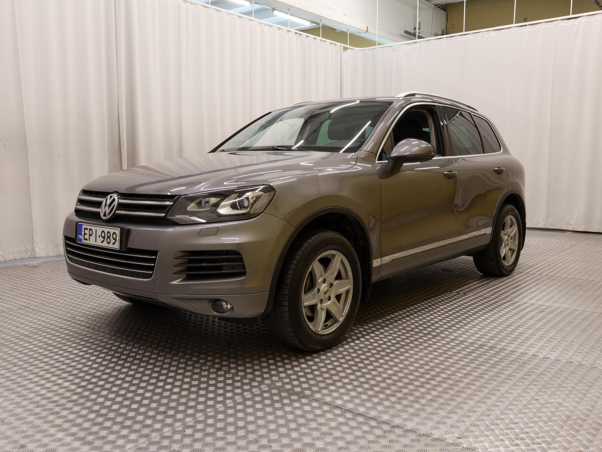 Volkswagen Touareg 2011, kuva 7/36