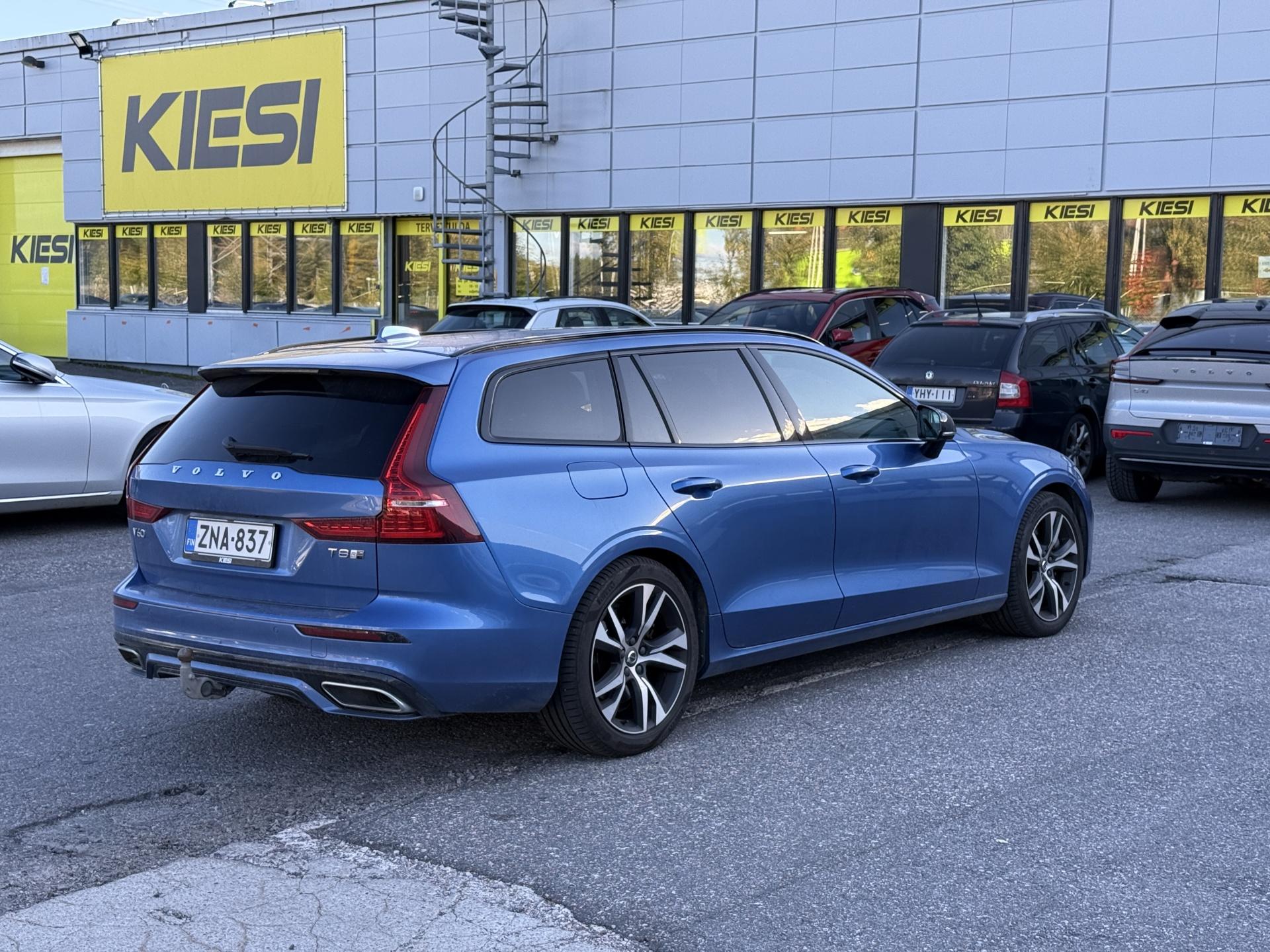 Näytä kaikki kuvat: 2020 Volvo V60