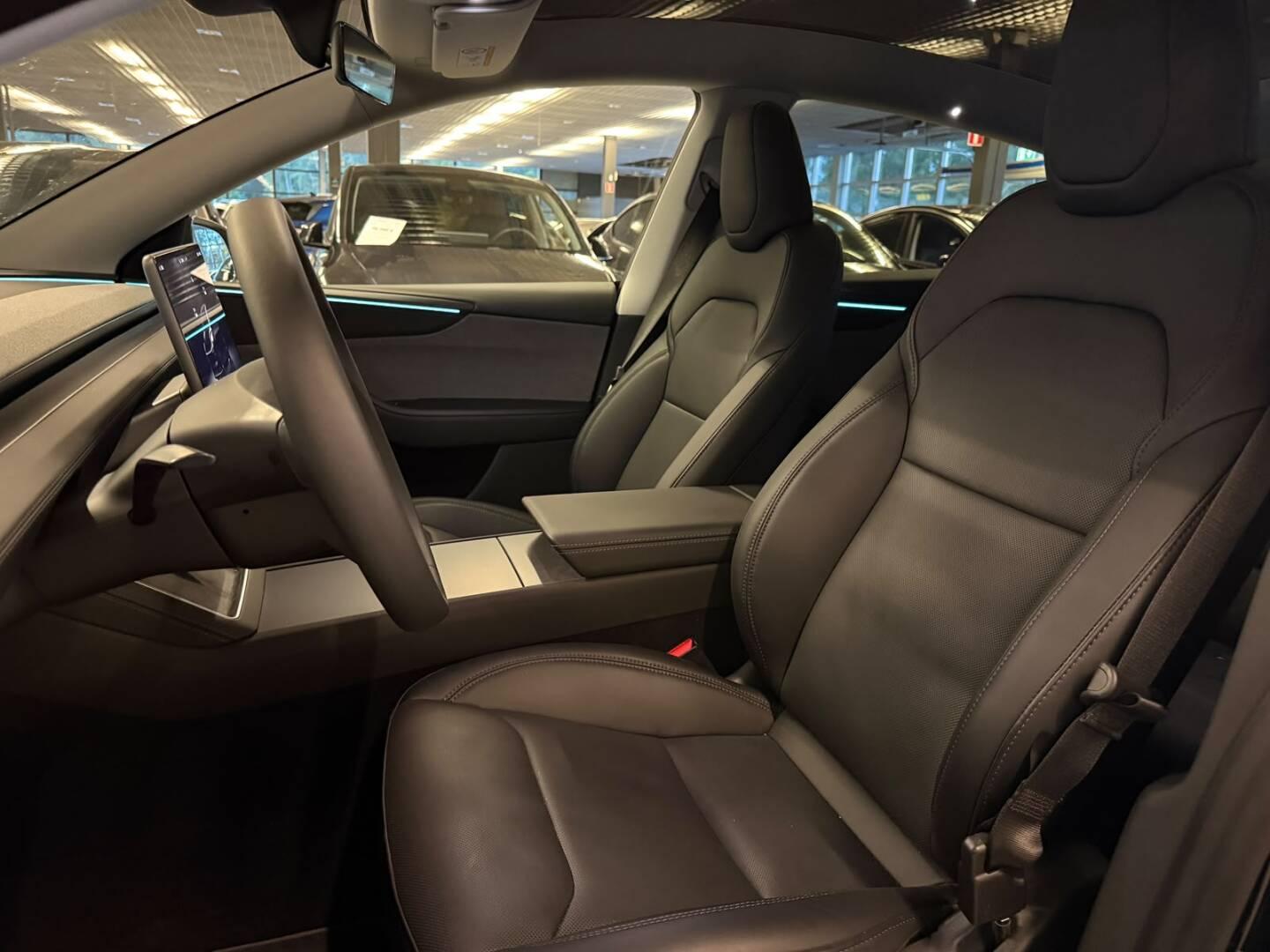 Tesla Model Y Long Range RWD Juniper 2025, kuva 7/14